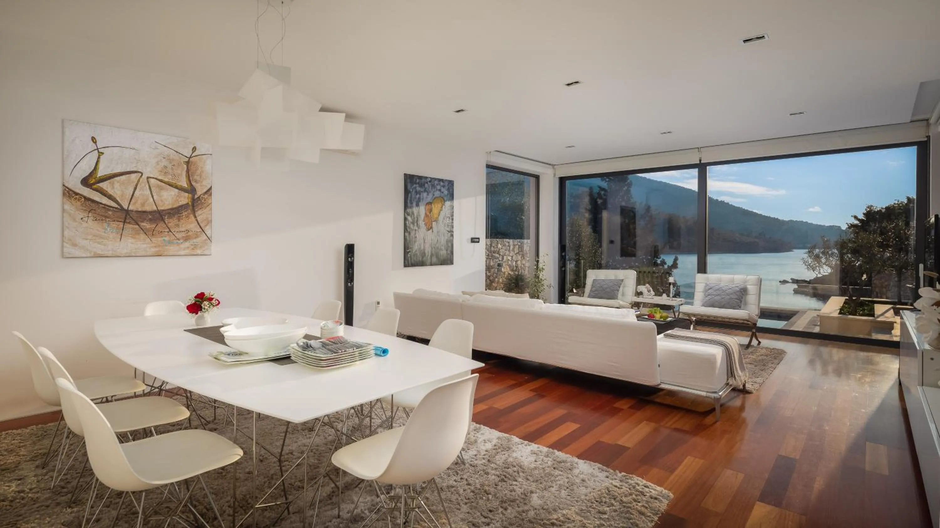 Beachfront Villa Grain of Salt with Pool