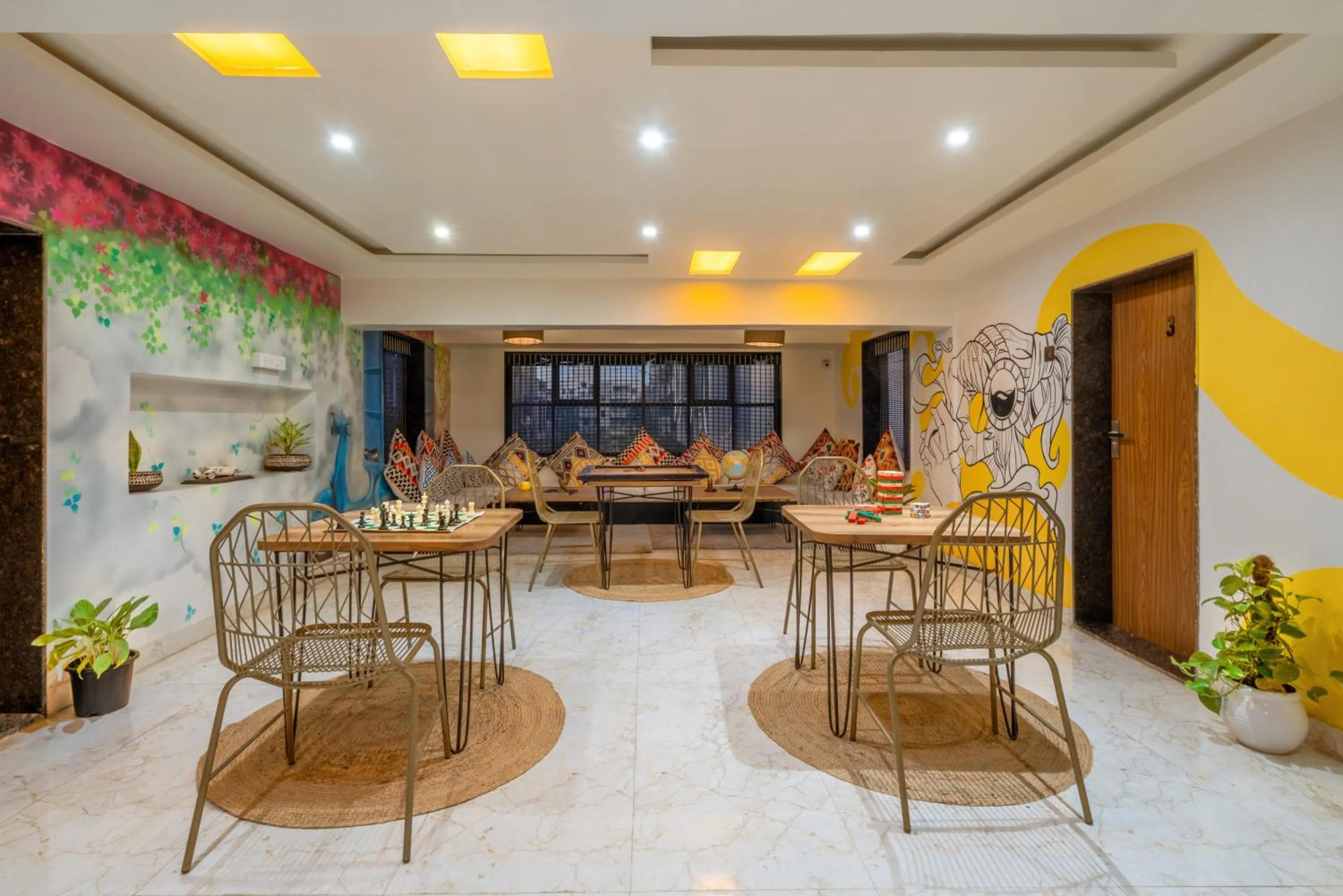 Seating area in Coliwo Un - Viman Nagar