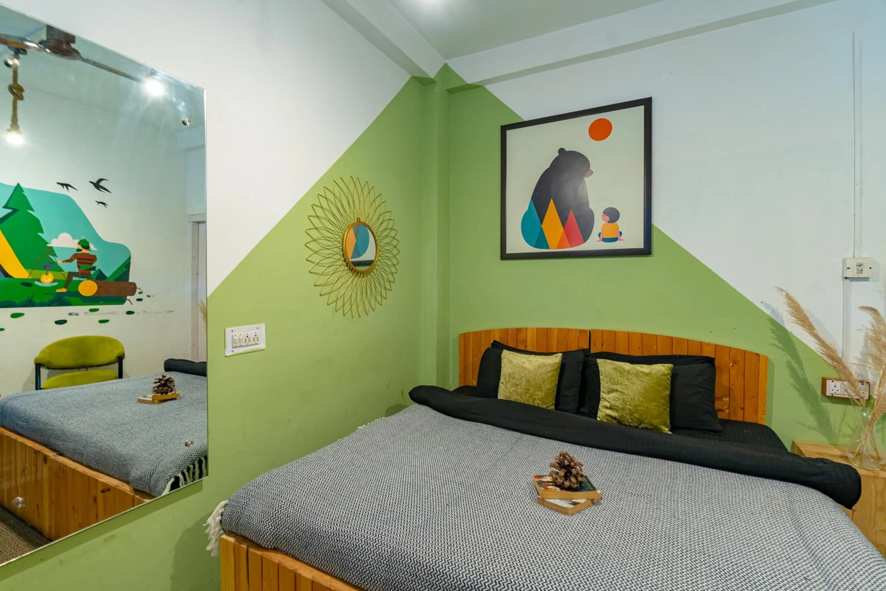 Photo of the whole room, Bed in Jungle Hostel by Whoopers