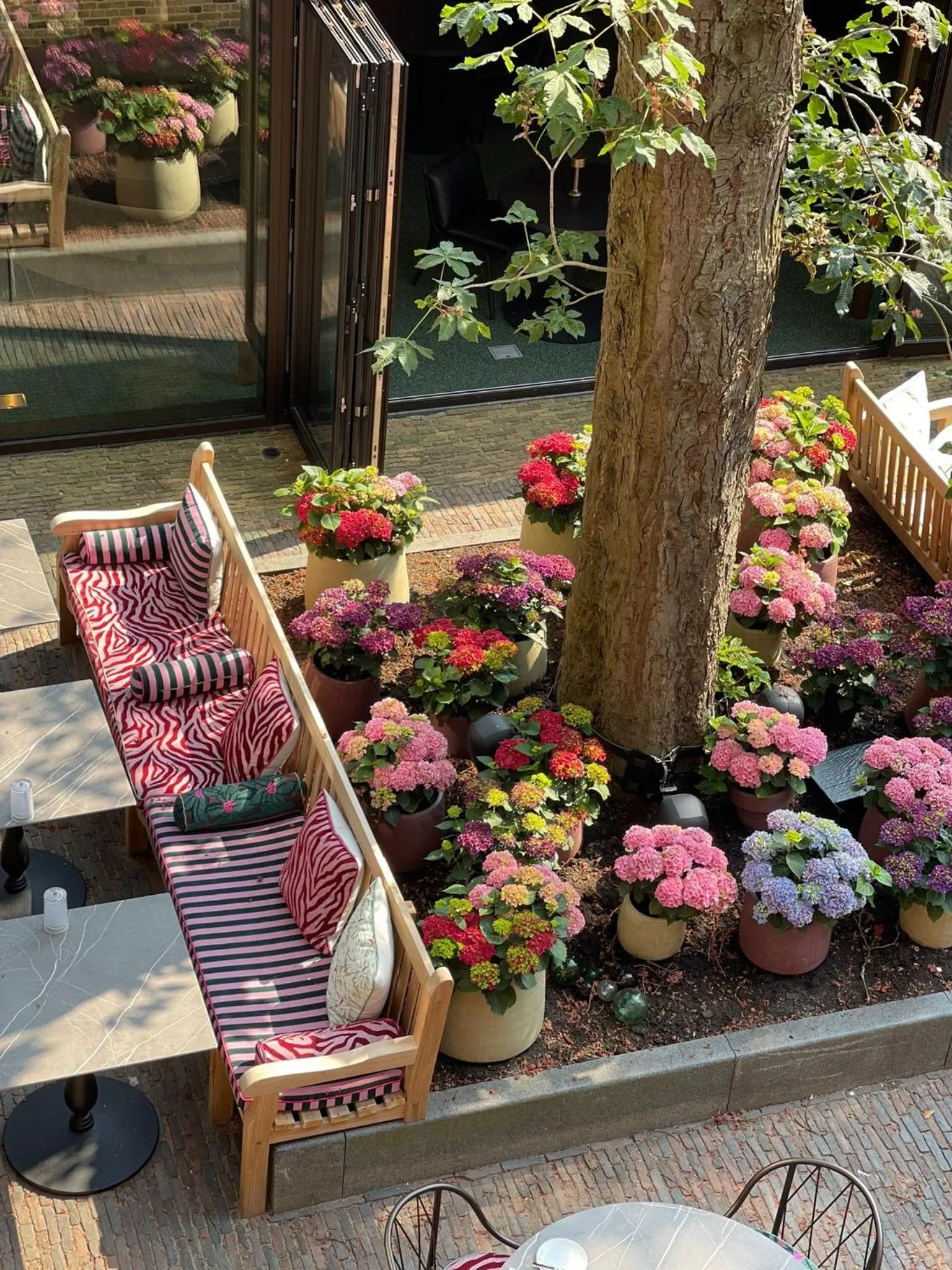 Garden in Relais & Châteaux Weeshuis Gouda