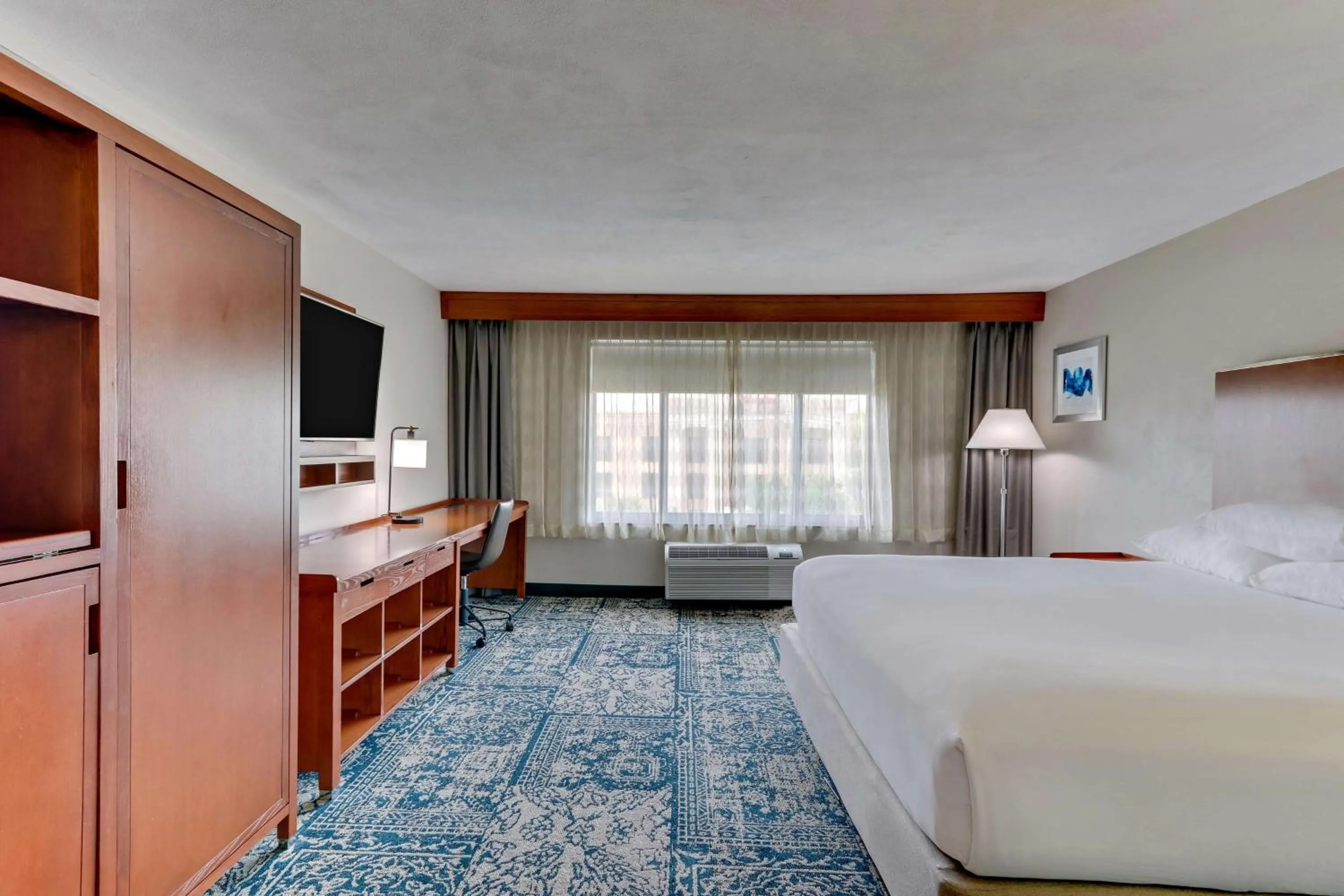 Bedroom, Bed in Drury Inn & Suites San Antonio Airport