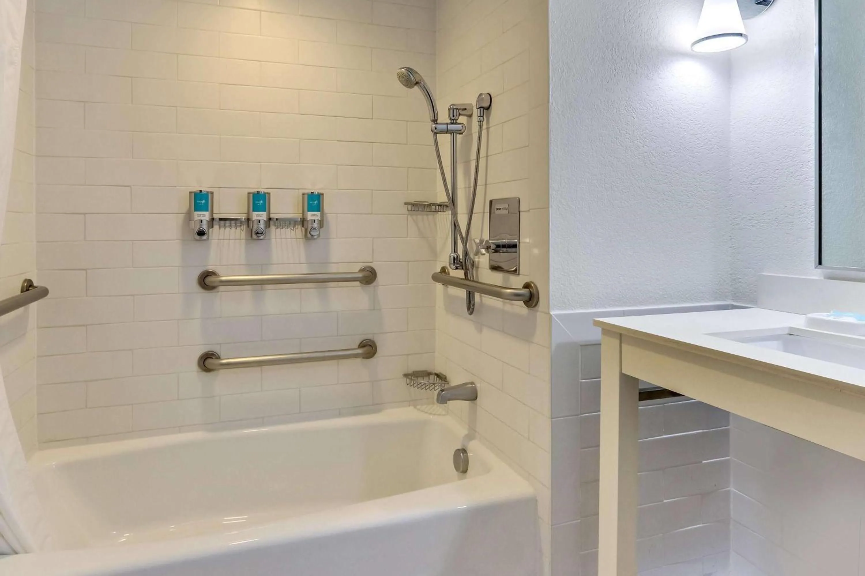 Shower in Wyndham Garden San Antonio Airport