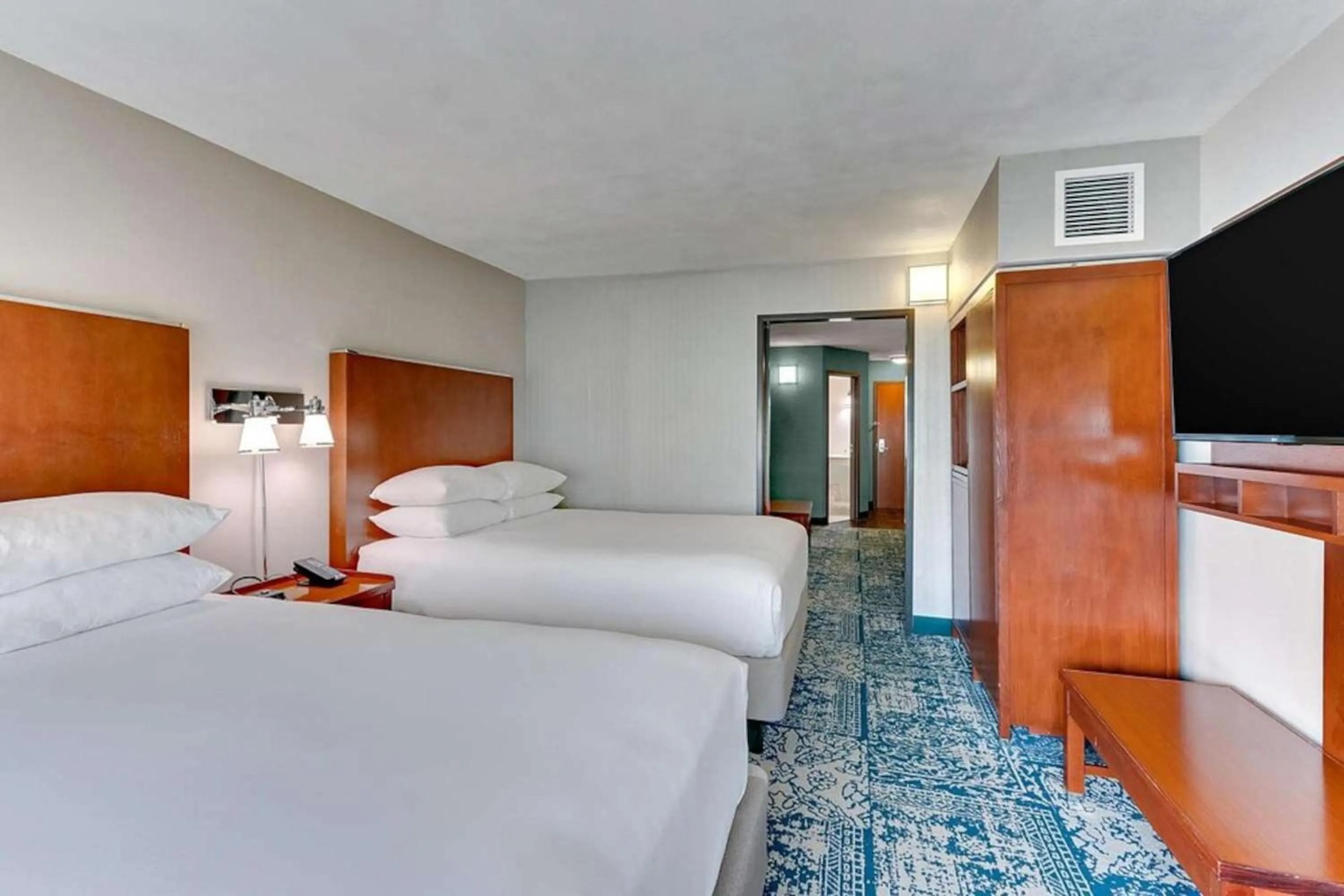 Bed in Wyndham Garden San Antonio Airport