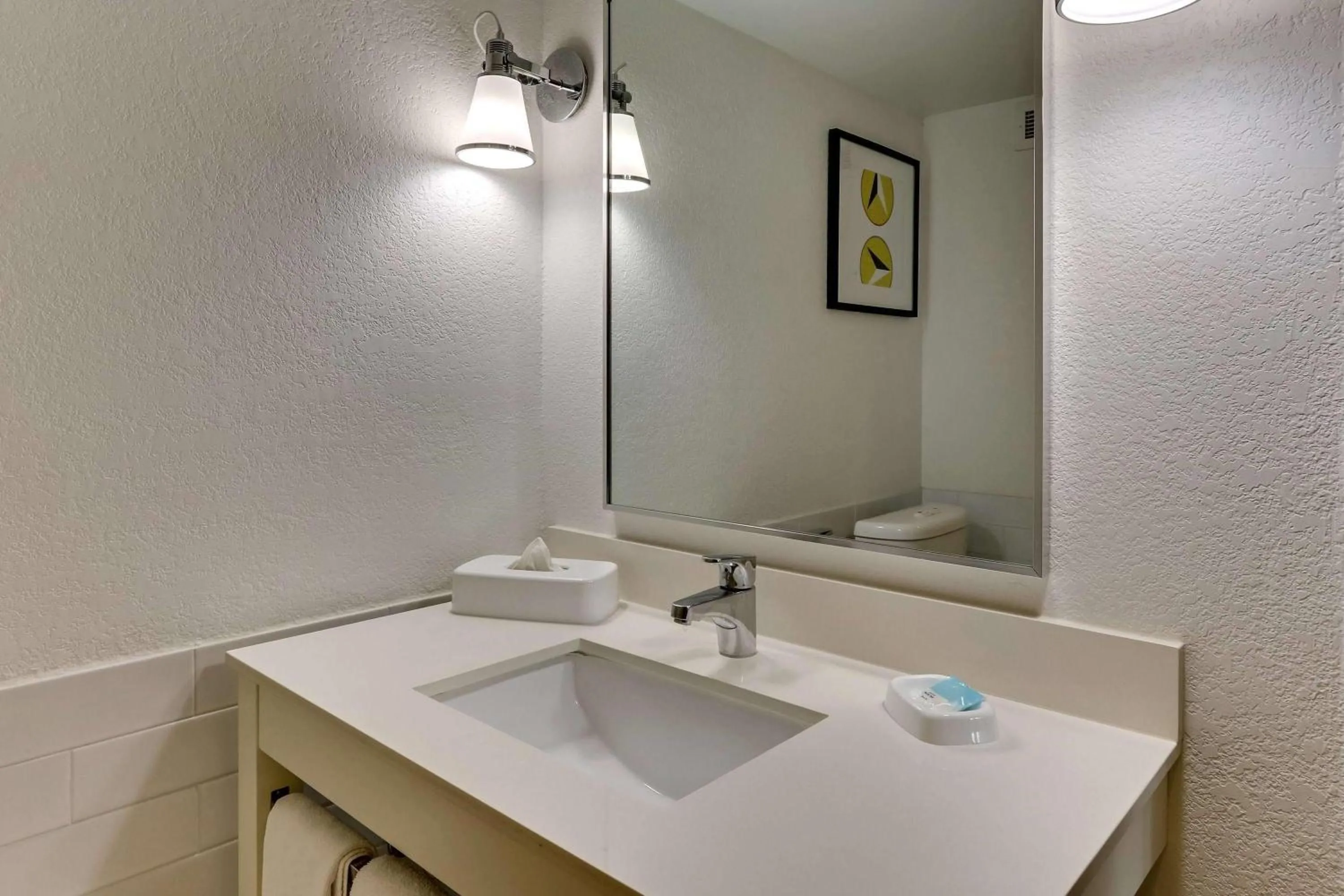 Bathroom in Wyndham Garden San Antonio Airport