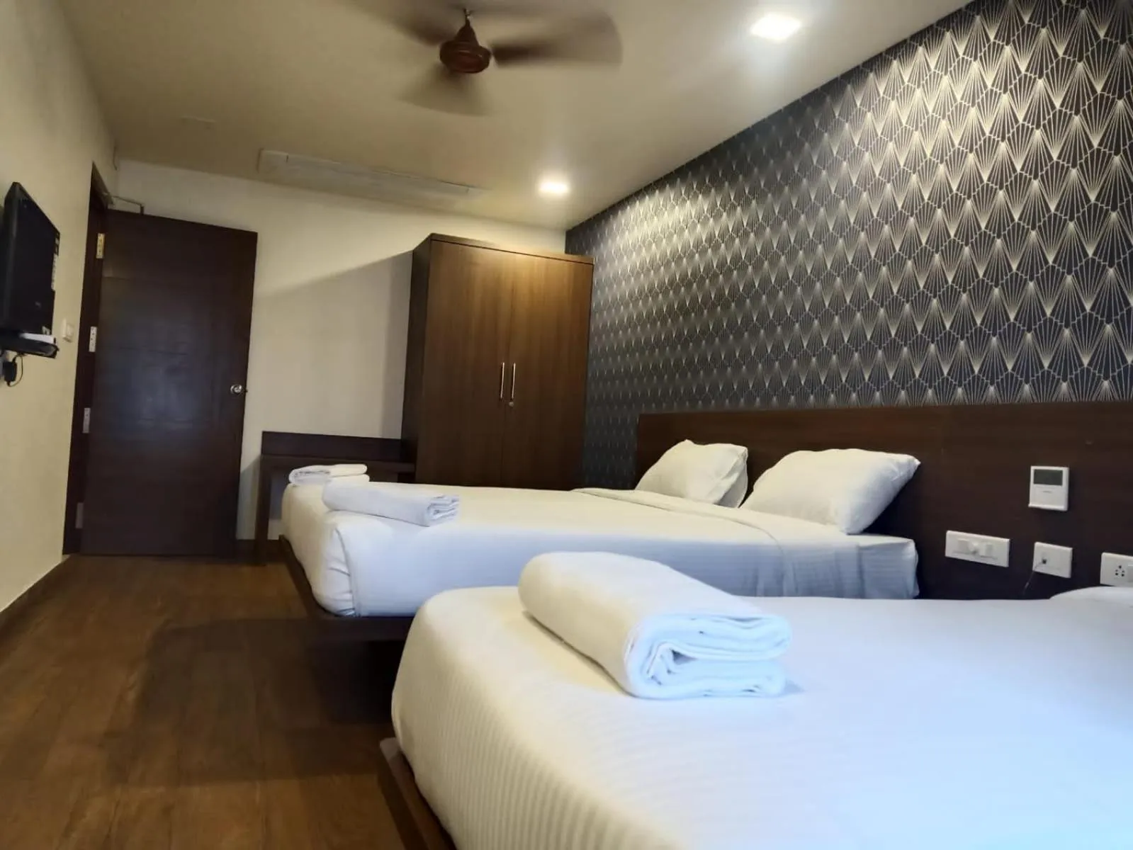 Bed in HOTEL VINTAGE CASTLE