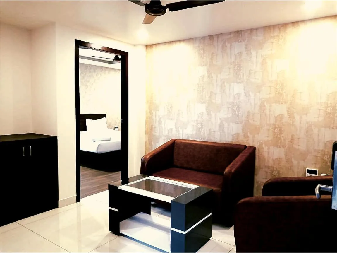 Seating area, Bed in HOTEL VINTAGE CASTLE