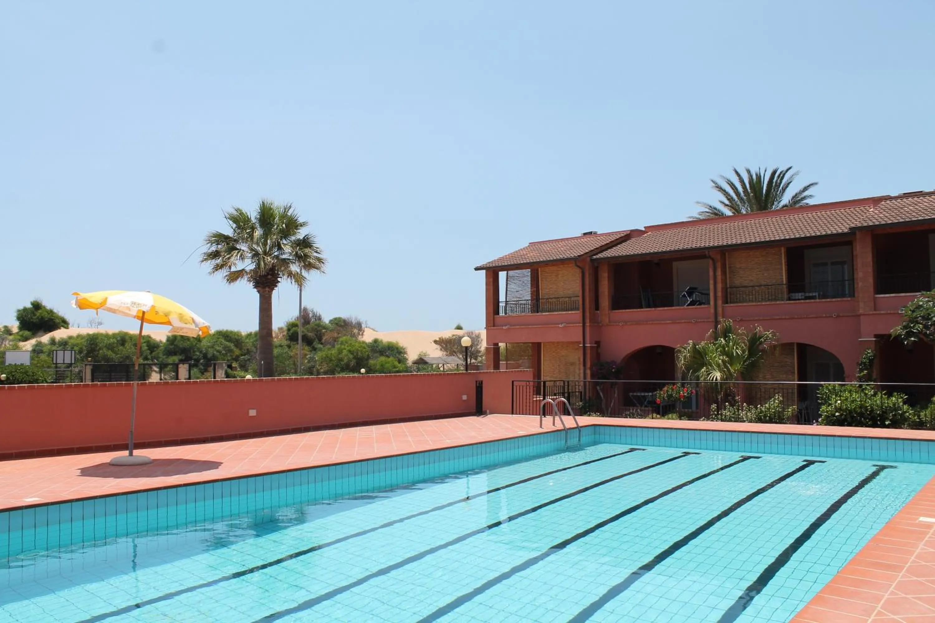 Day in Le Dune Residence