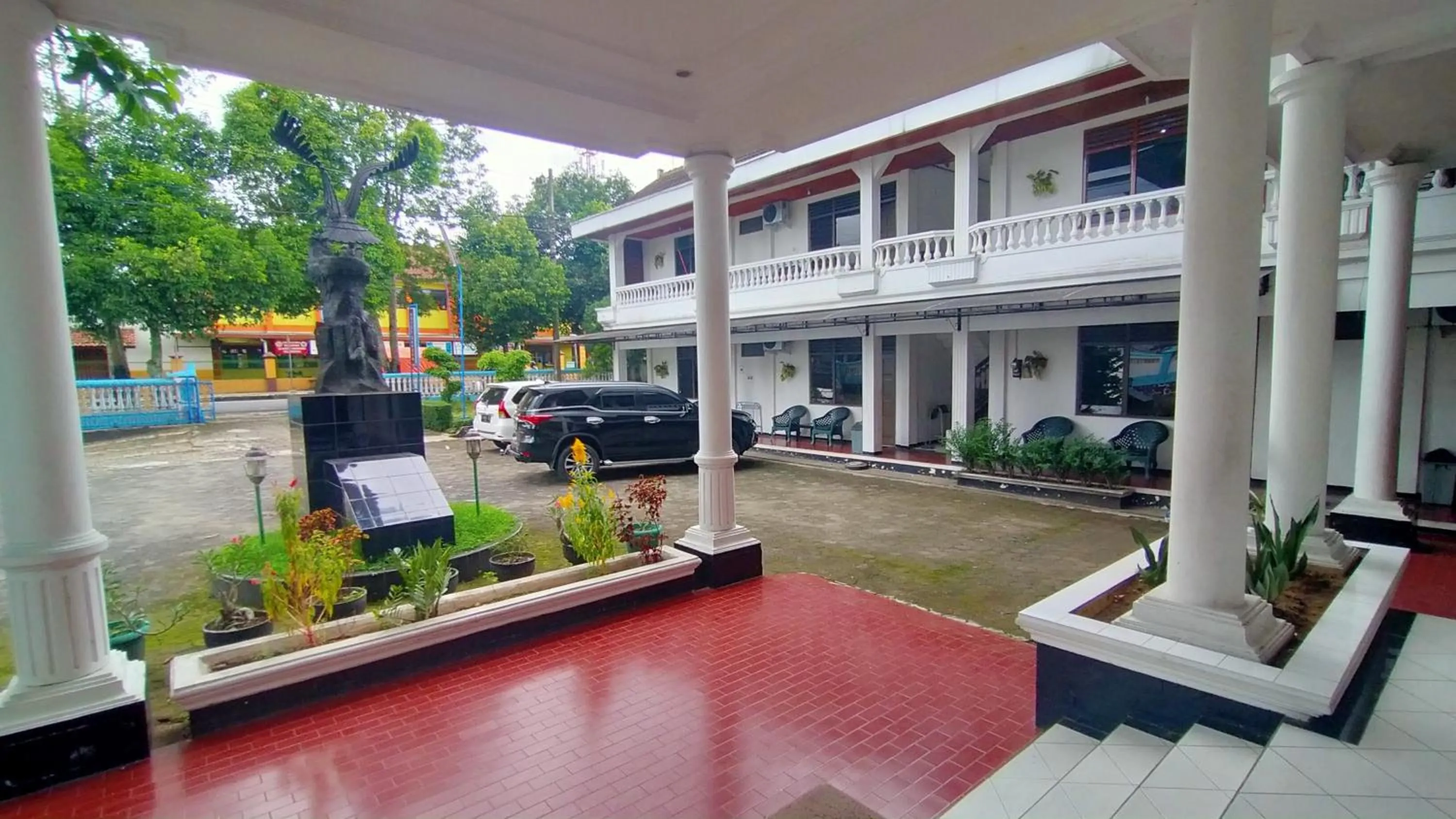 Property building in Hotel Garuda Syariah near Alun Alun Banjarnegara