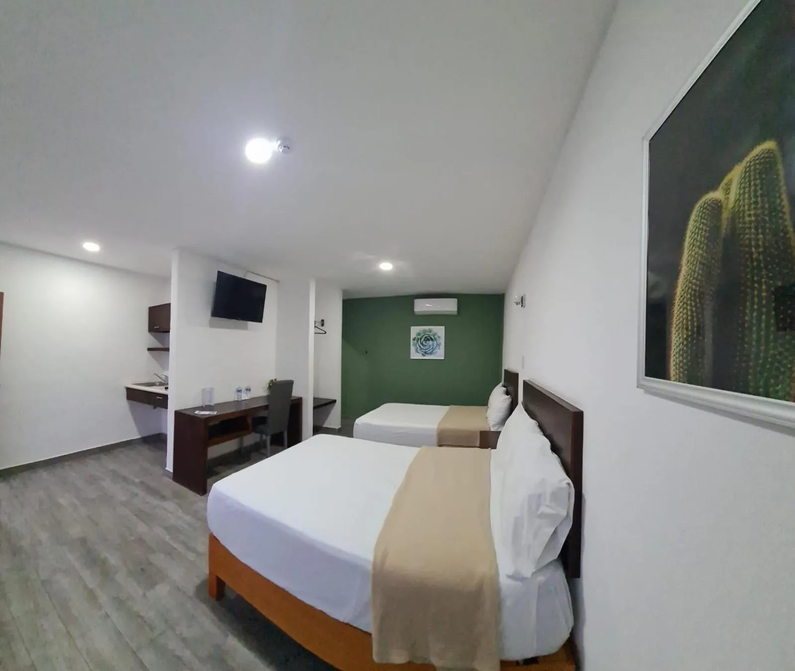 TV and multimedia, Bed in Noas Hotel