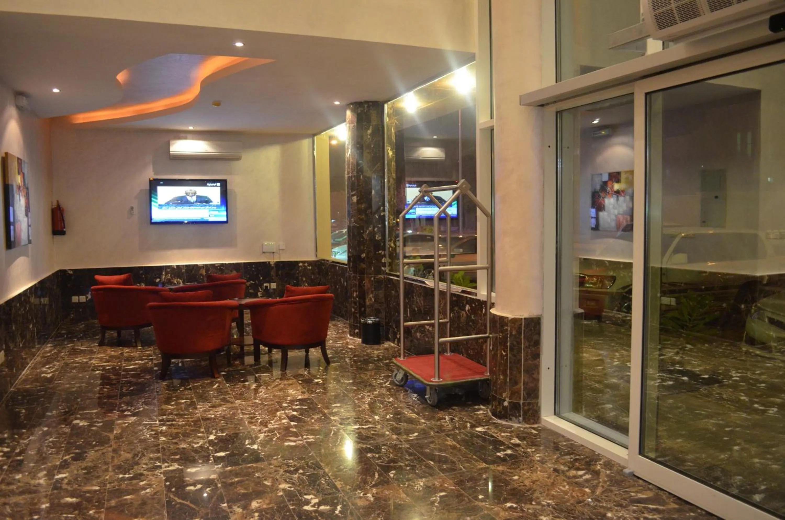 Lobby or reception in Al Juraisi Hotel Apartments