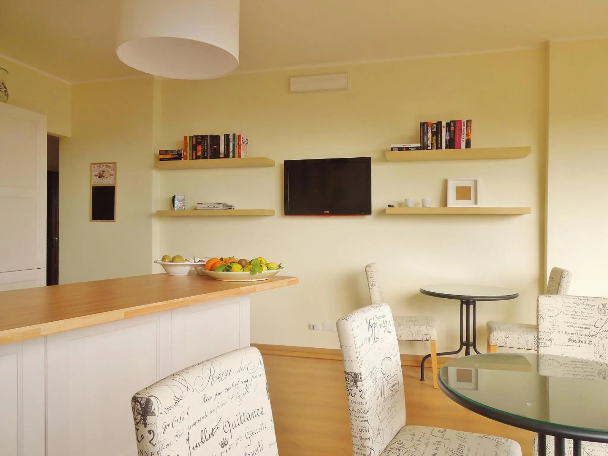 Communal lounge/ TV room in Cielo di Taormina