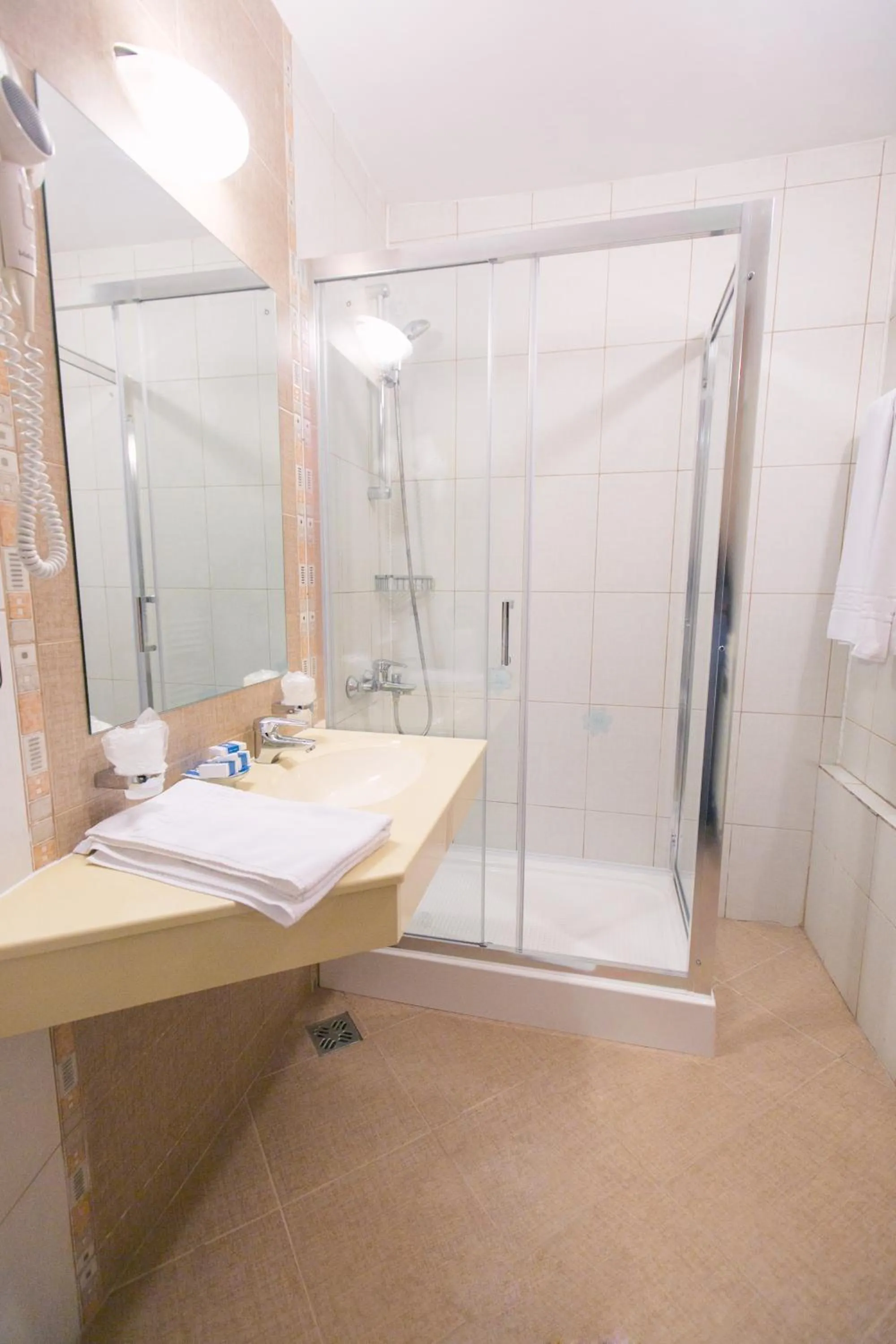 Bathroom in Hotel International