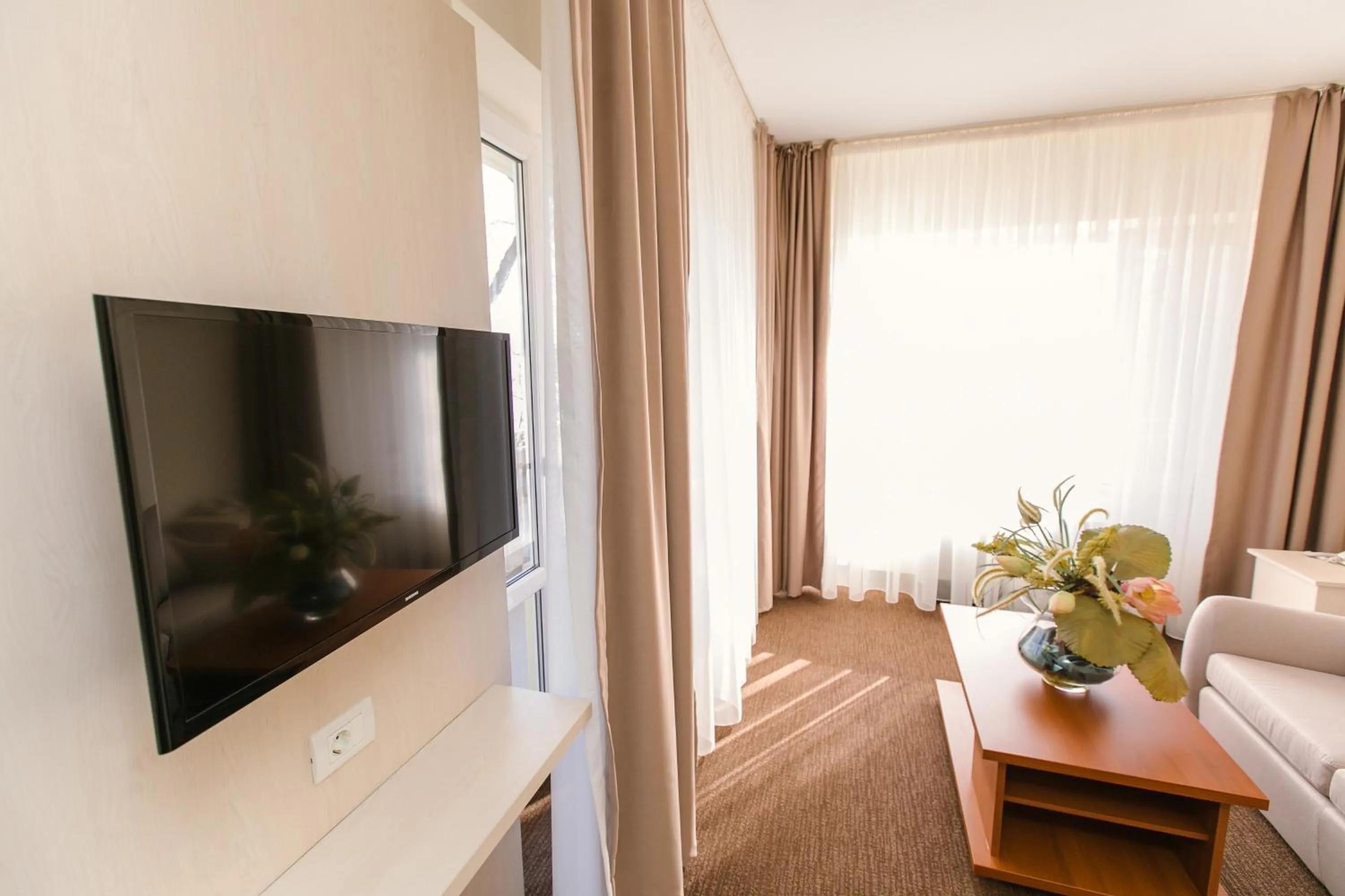 Photo of the whole room, Bed in Hotel Nufarul