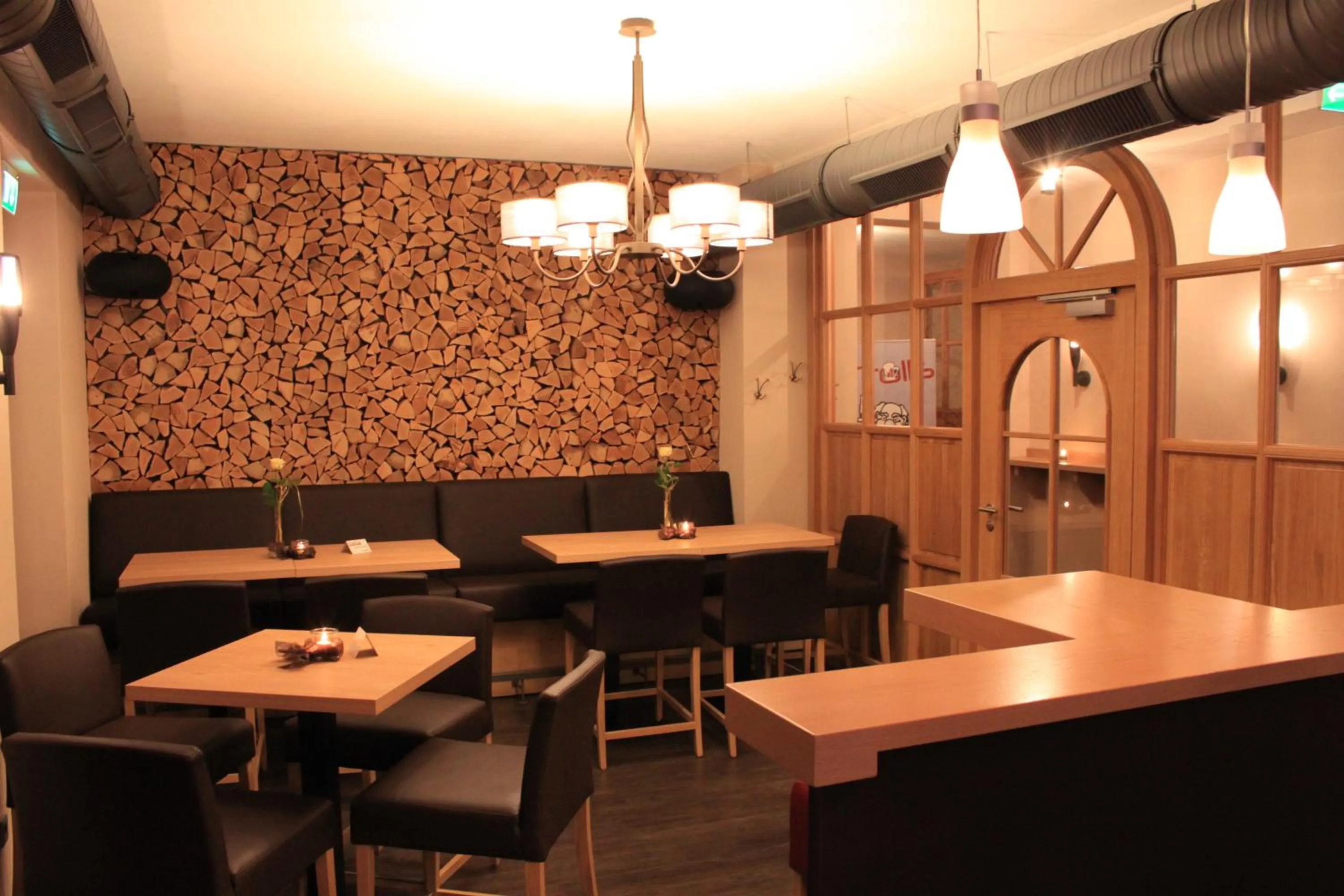 Restaurant/places to eat in Troll's Brauhaushotel