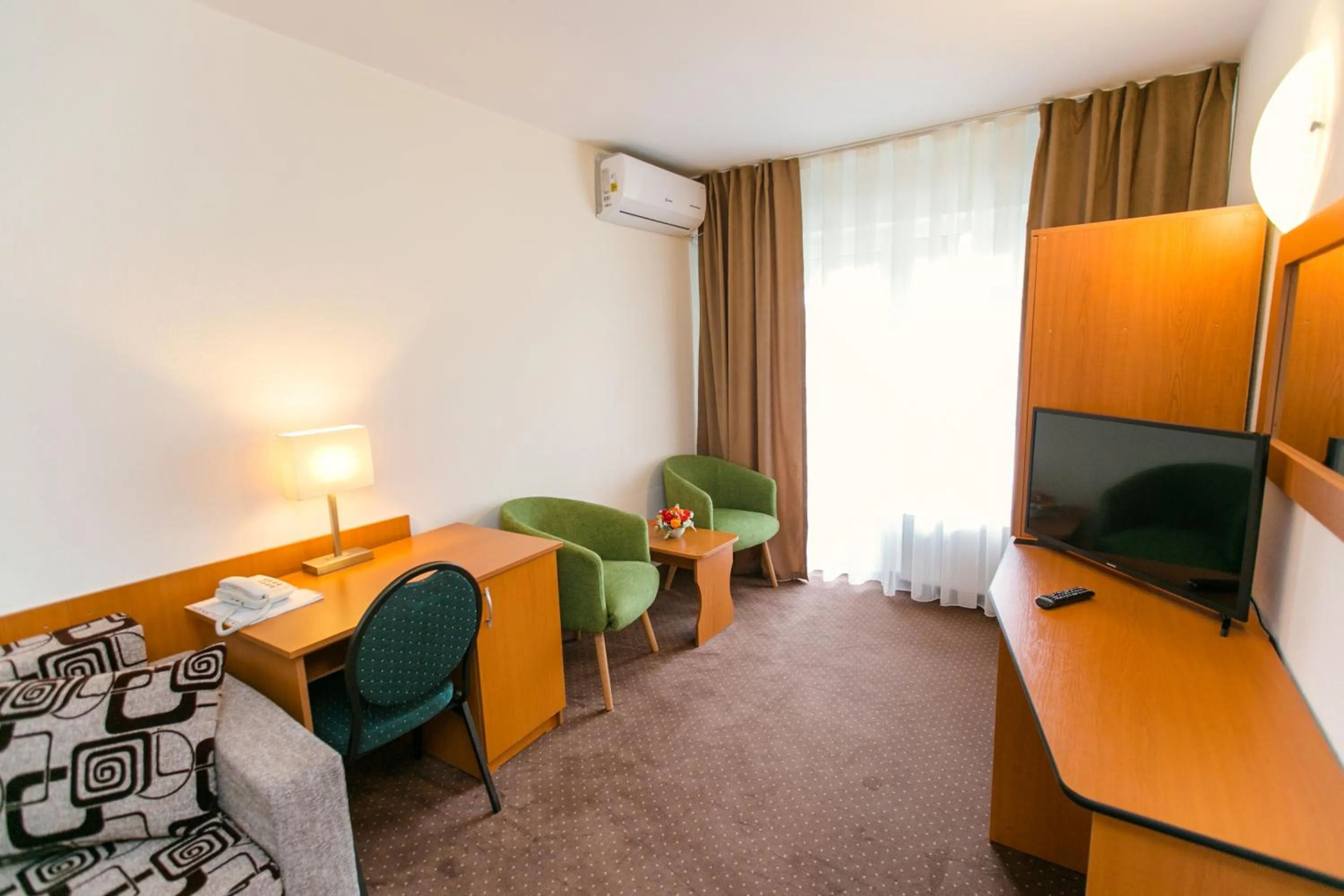 Photo of the whole room in Hotel Poienița