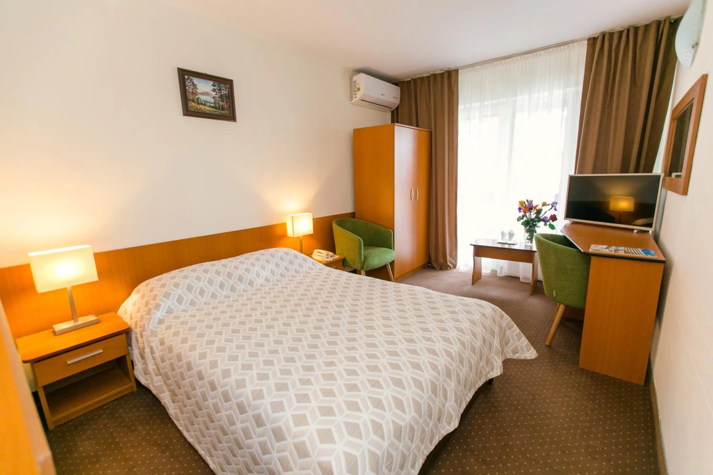 Photo of the whole room, Bed in Hotel Poienița