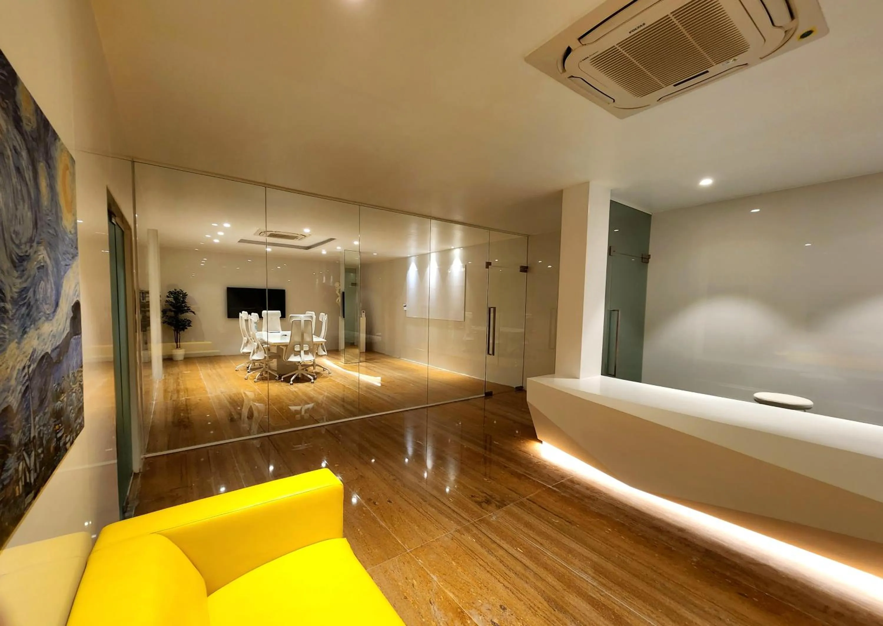 Meeting/conference room in Landcorp hotels