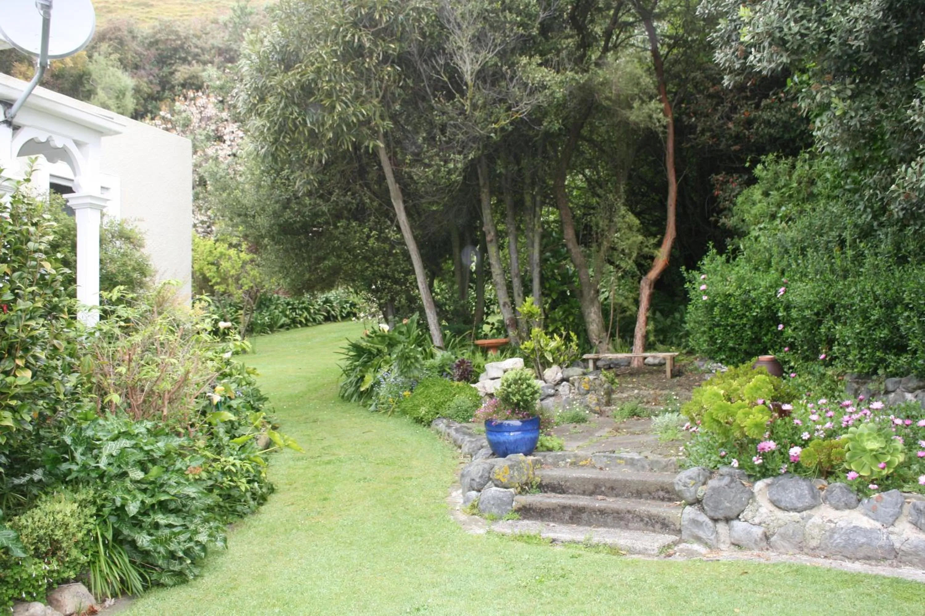 Garden in The Point B&B