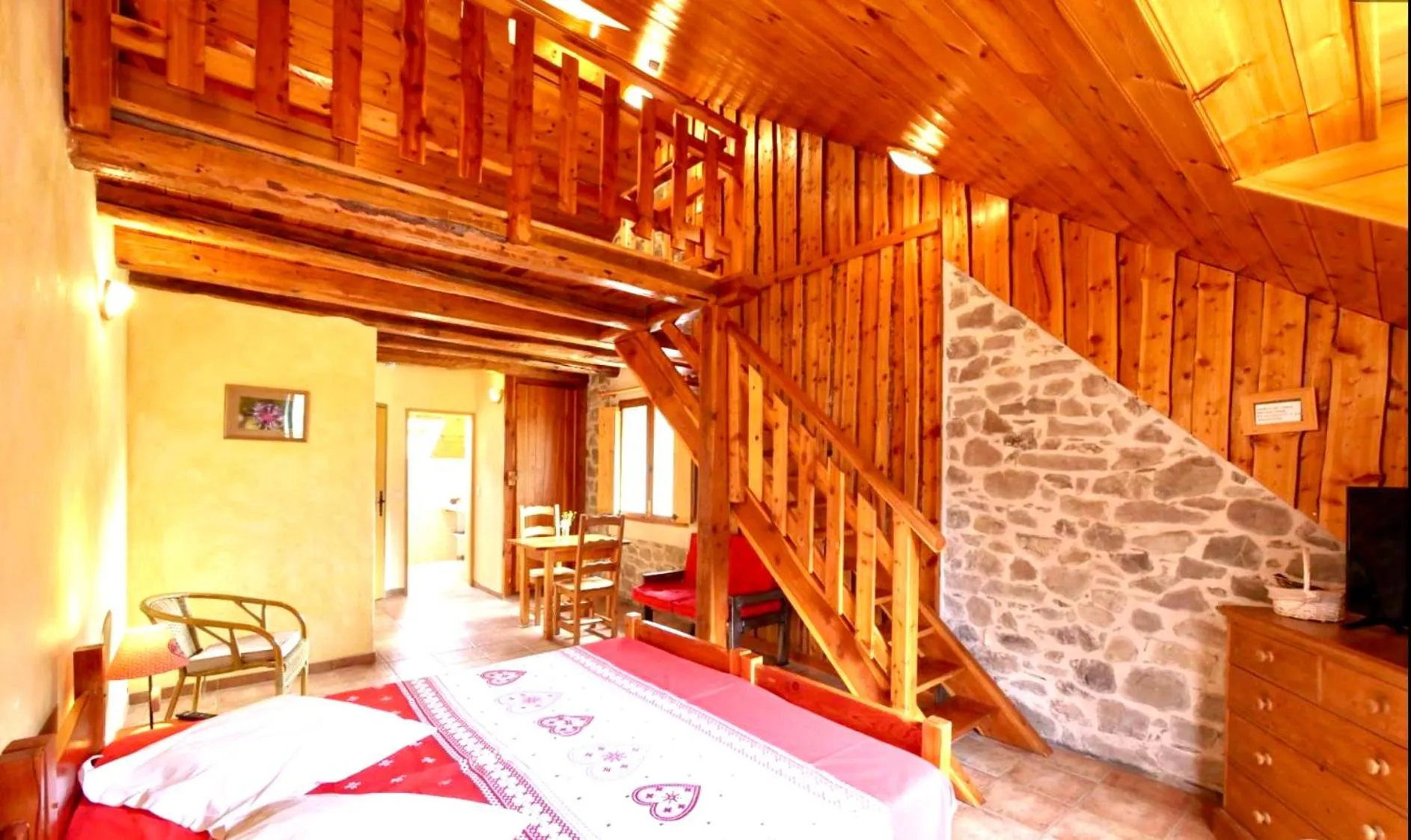 Bed in Chambres d'hôtes l'Abondance