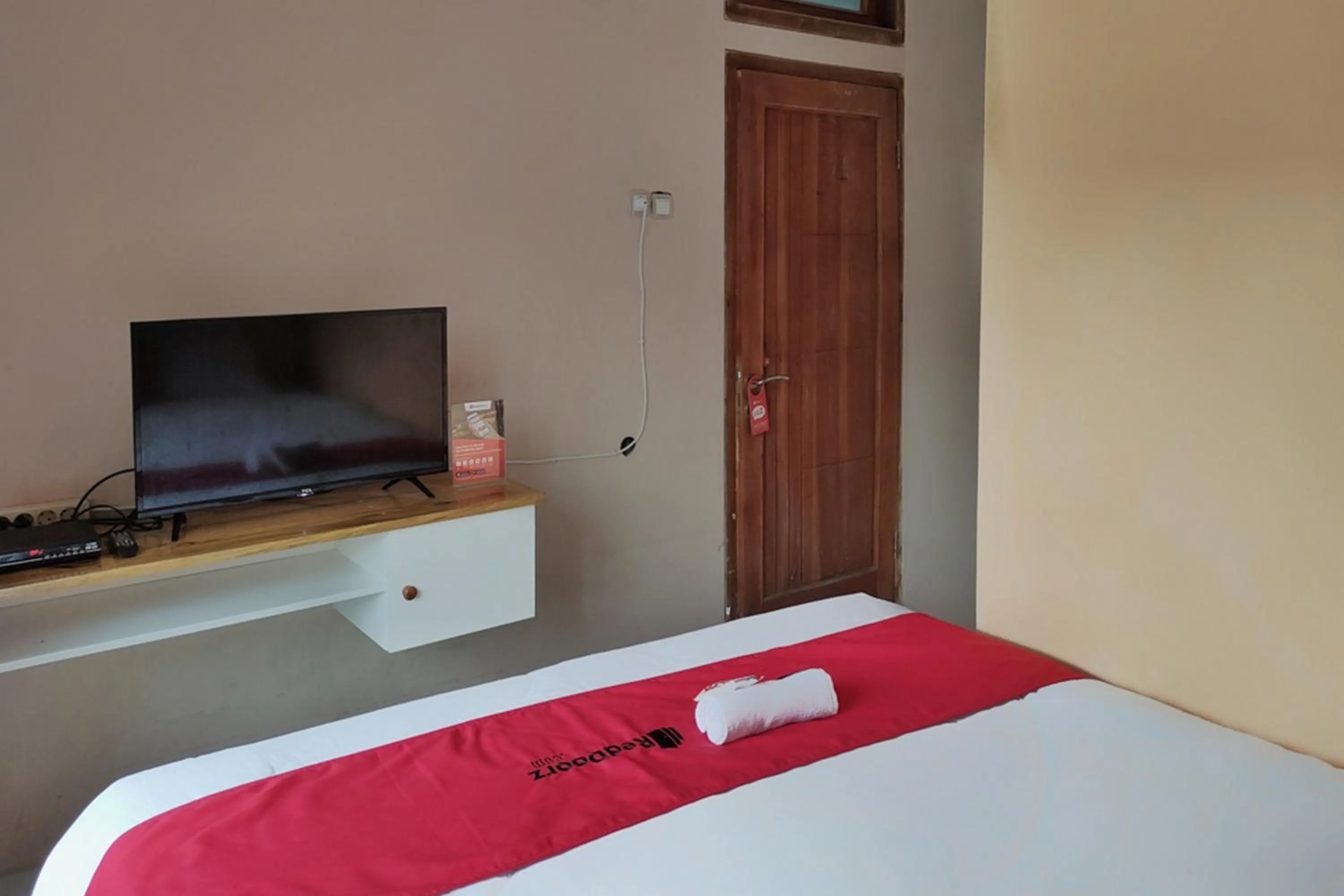 Bed in RedDoorz near Agrowisata Kebun Teh Dieng