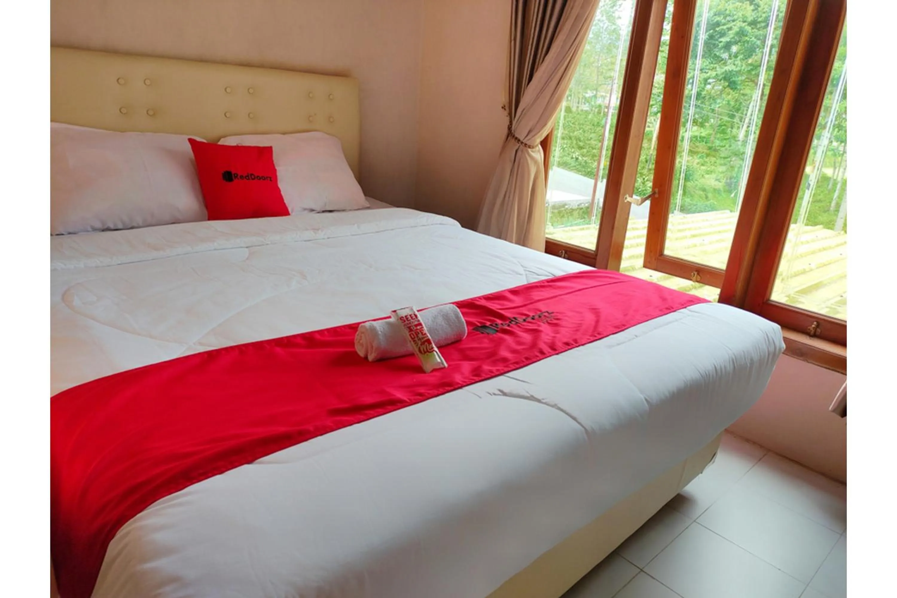 Bed in RedDoorz near Agrowisata Kebun Teh Dieng