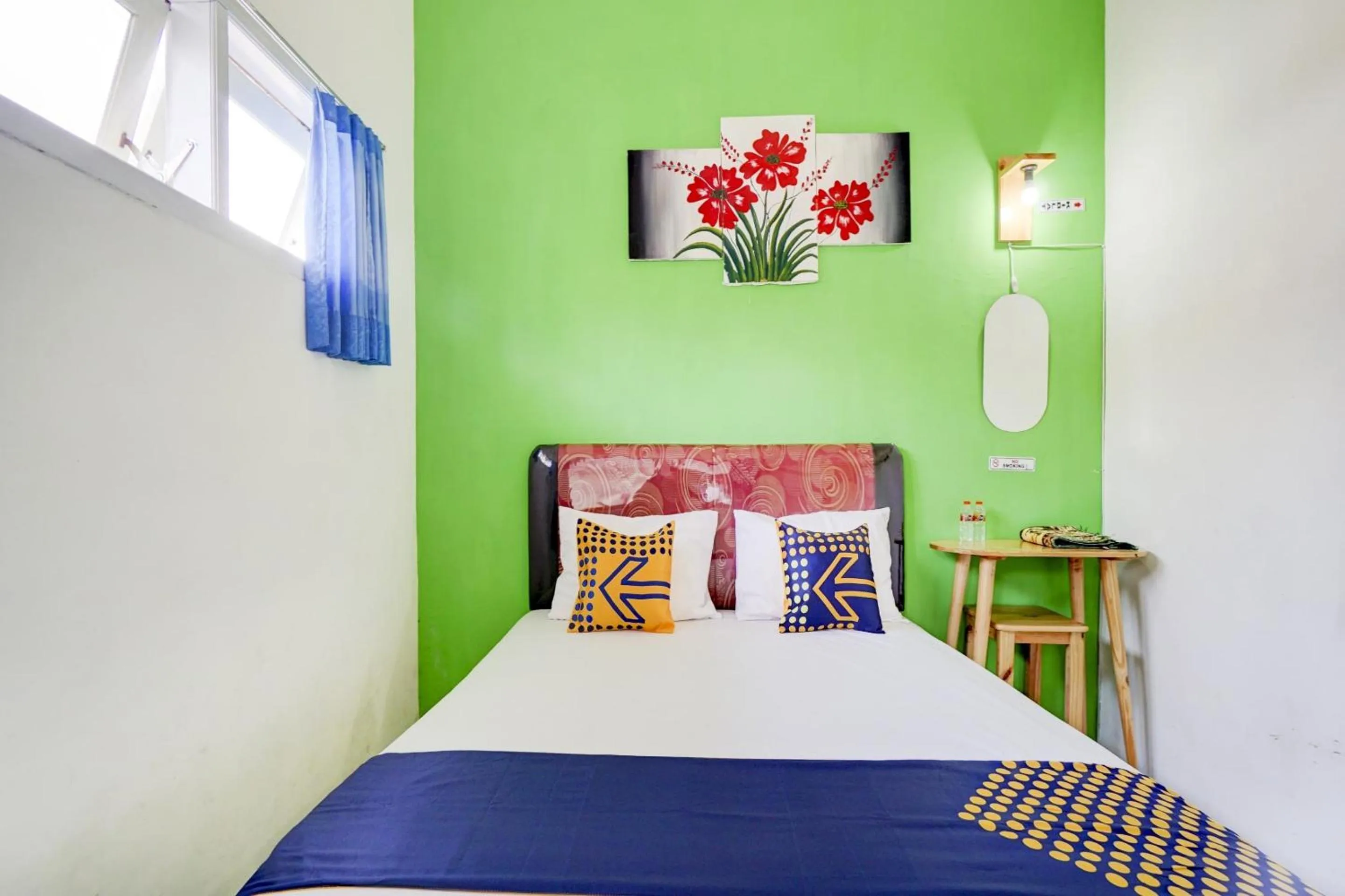 Bedroom in Hotel O Edotel Tebe Syariah