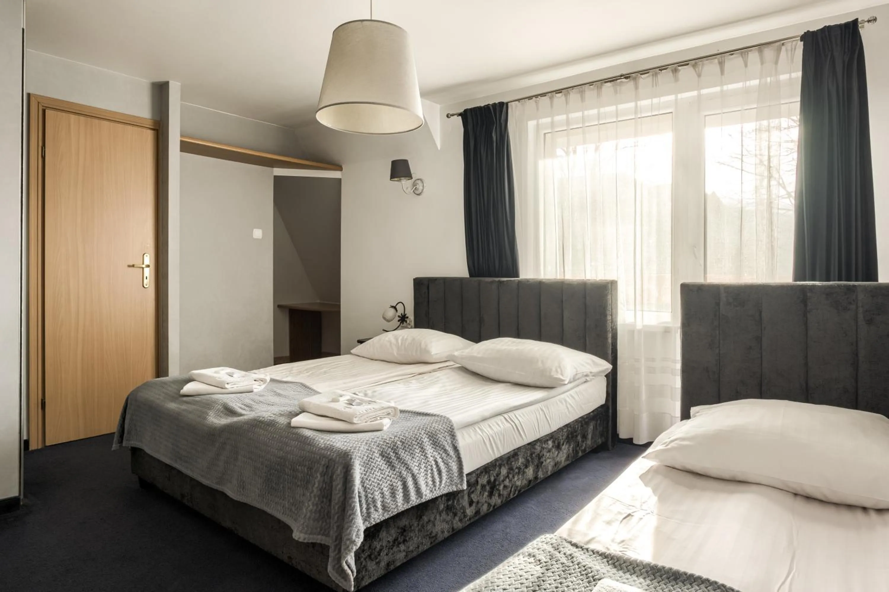 Photo of the whole room, Bed in Willa Biały Domek - 600m Krupówki