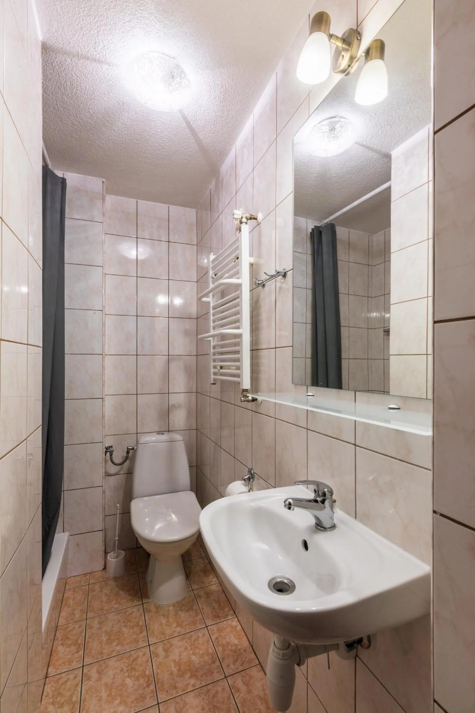 Shower in Willa Biały Domek - 600m Krupówki