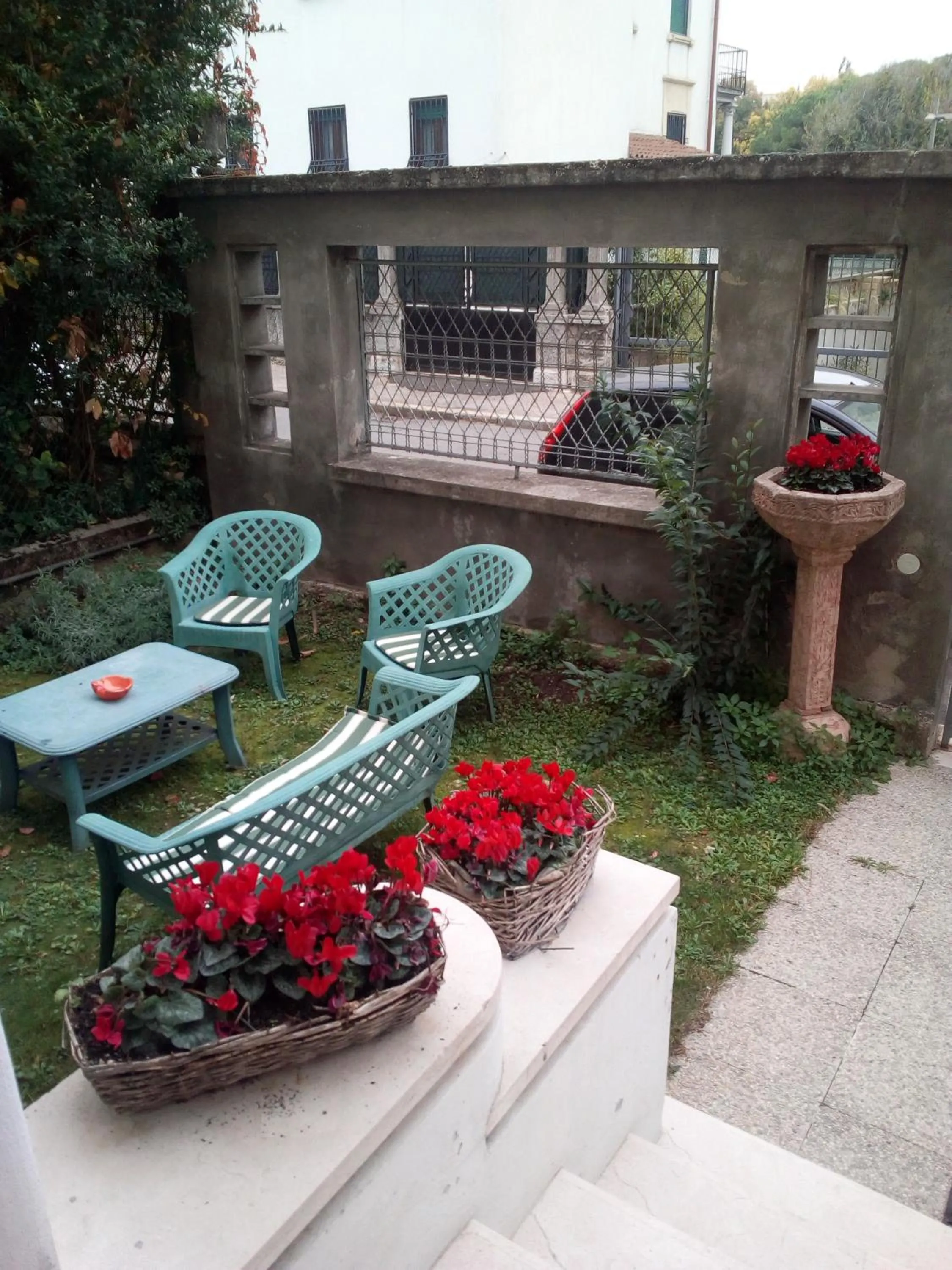 Decorative detail in B&B Mavipagi