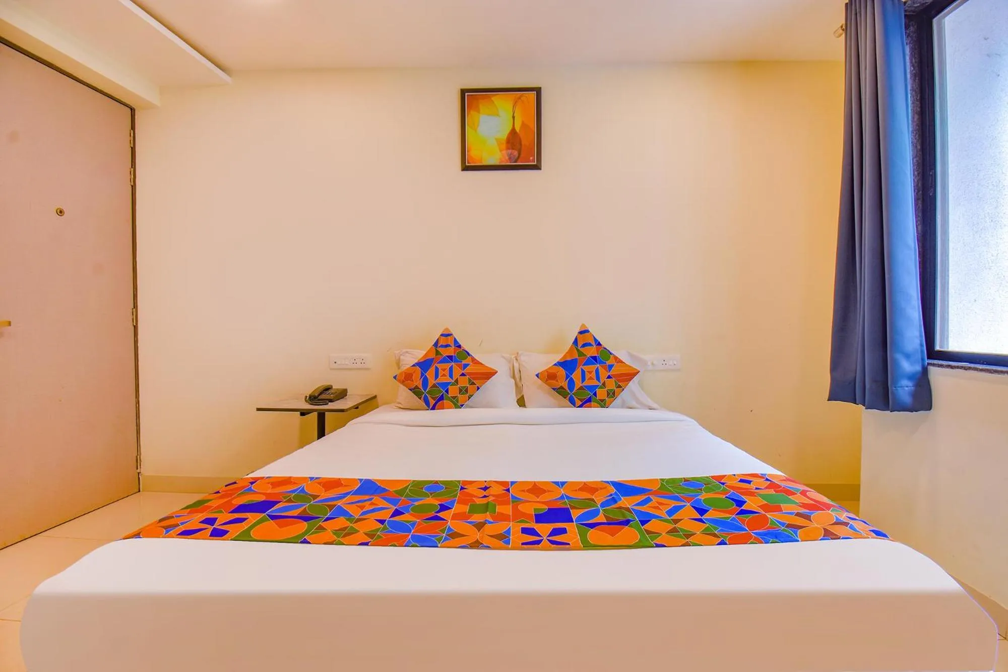 Bed in FabHotel Gargi Inn - Near Balewadi Stadium