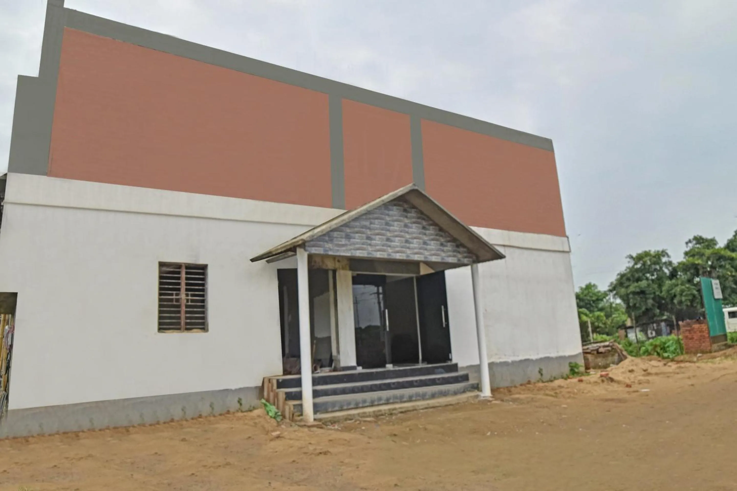 Facade/entrance in Hotel O JP Guest House