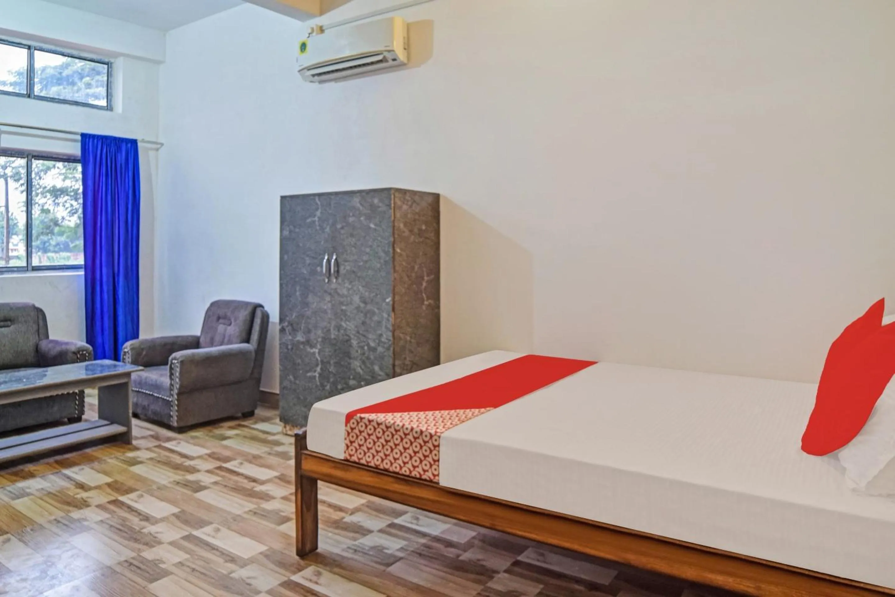 Bedroom, Bed in Hotel O JP Guest House