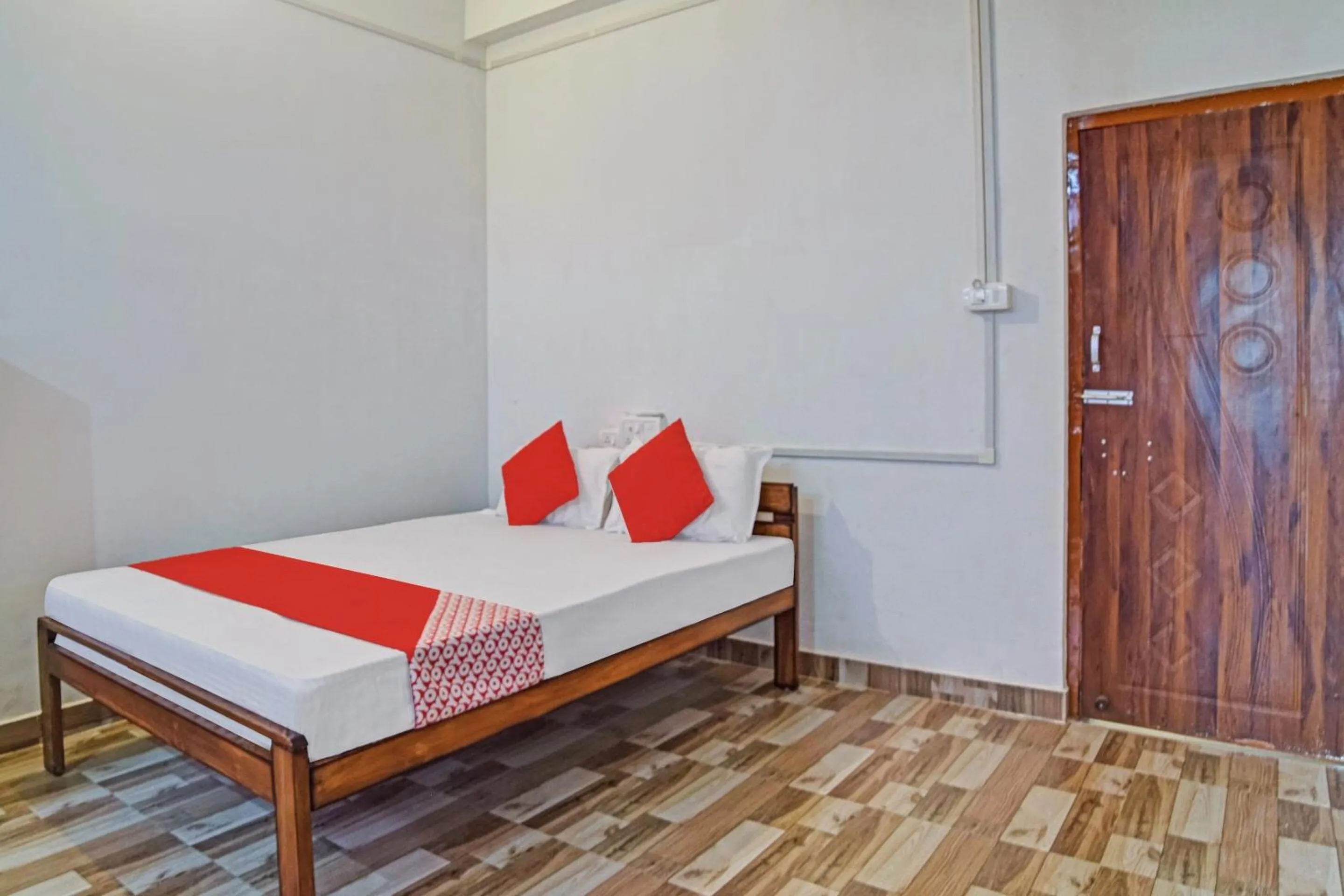 Bedroom, Bed in Hotel O JP Guest House