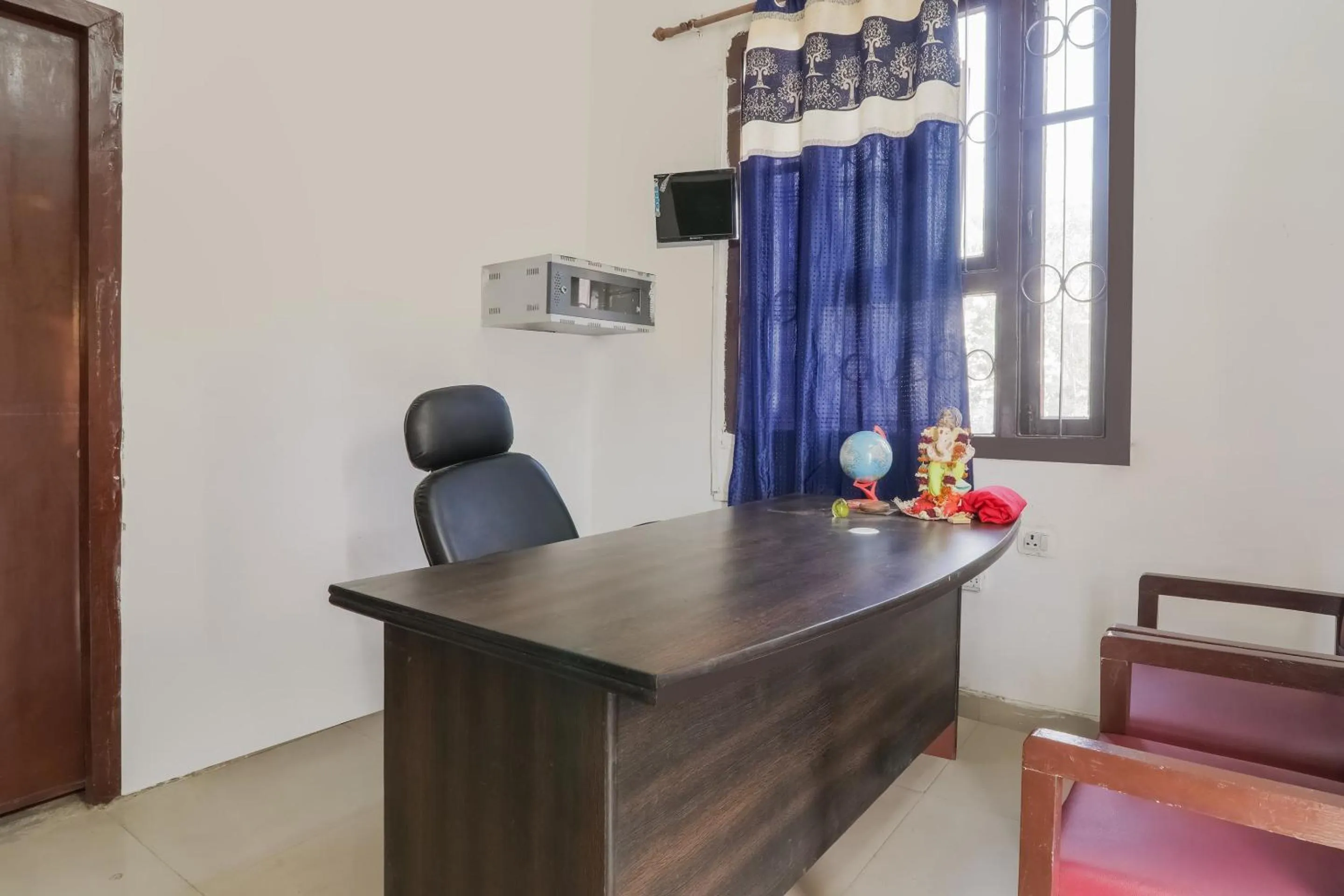 Lobby or reception in SPOT ON Sahyadri Inn