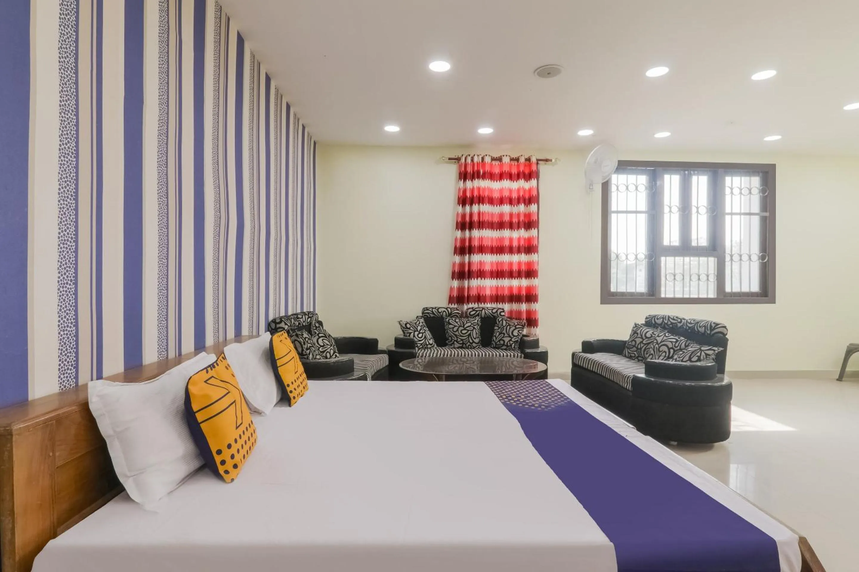 Bedroom, Bed in SPOT ON Sahyadri Inn