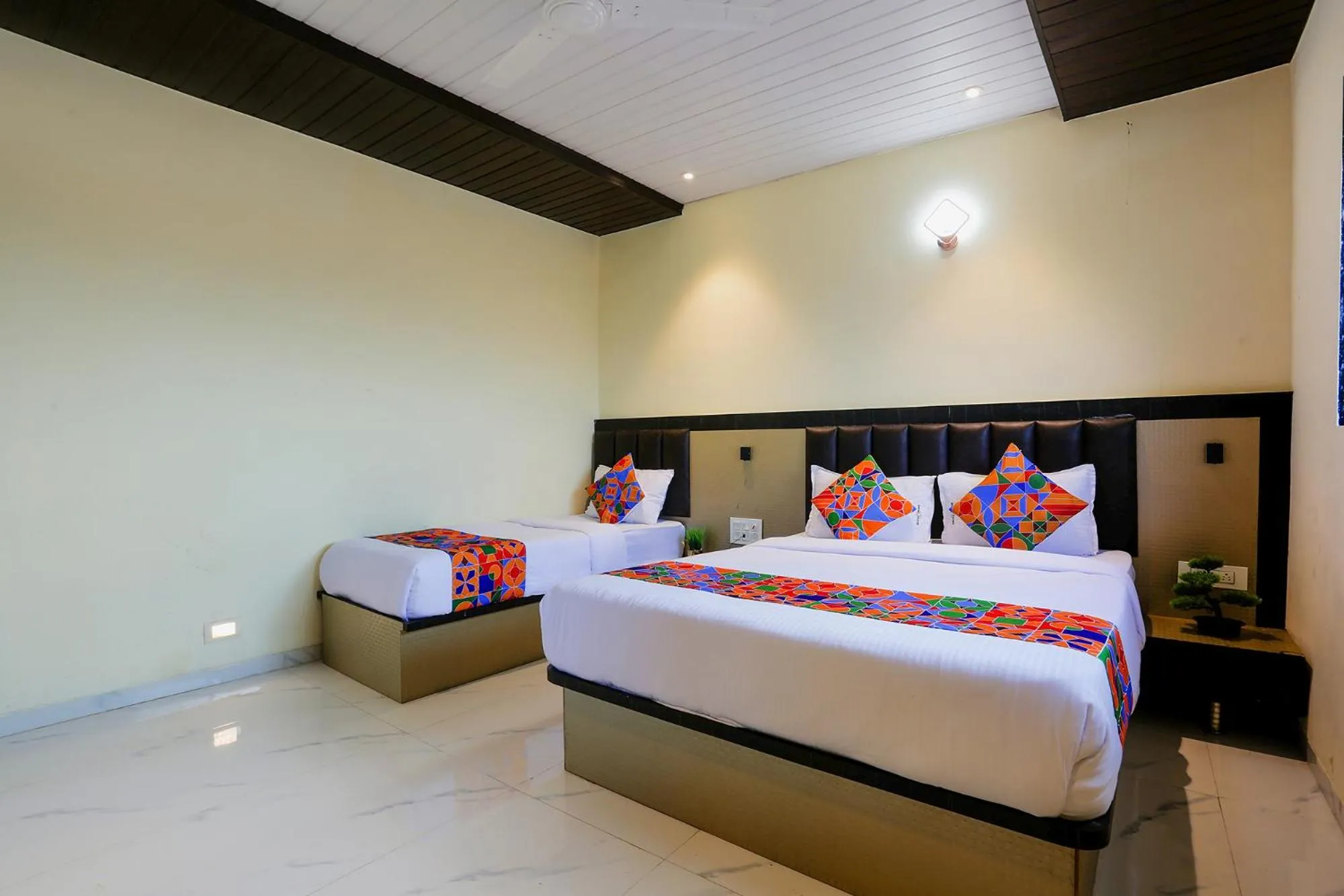 Bed in FabHotel Prime Land - Nr BKC