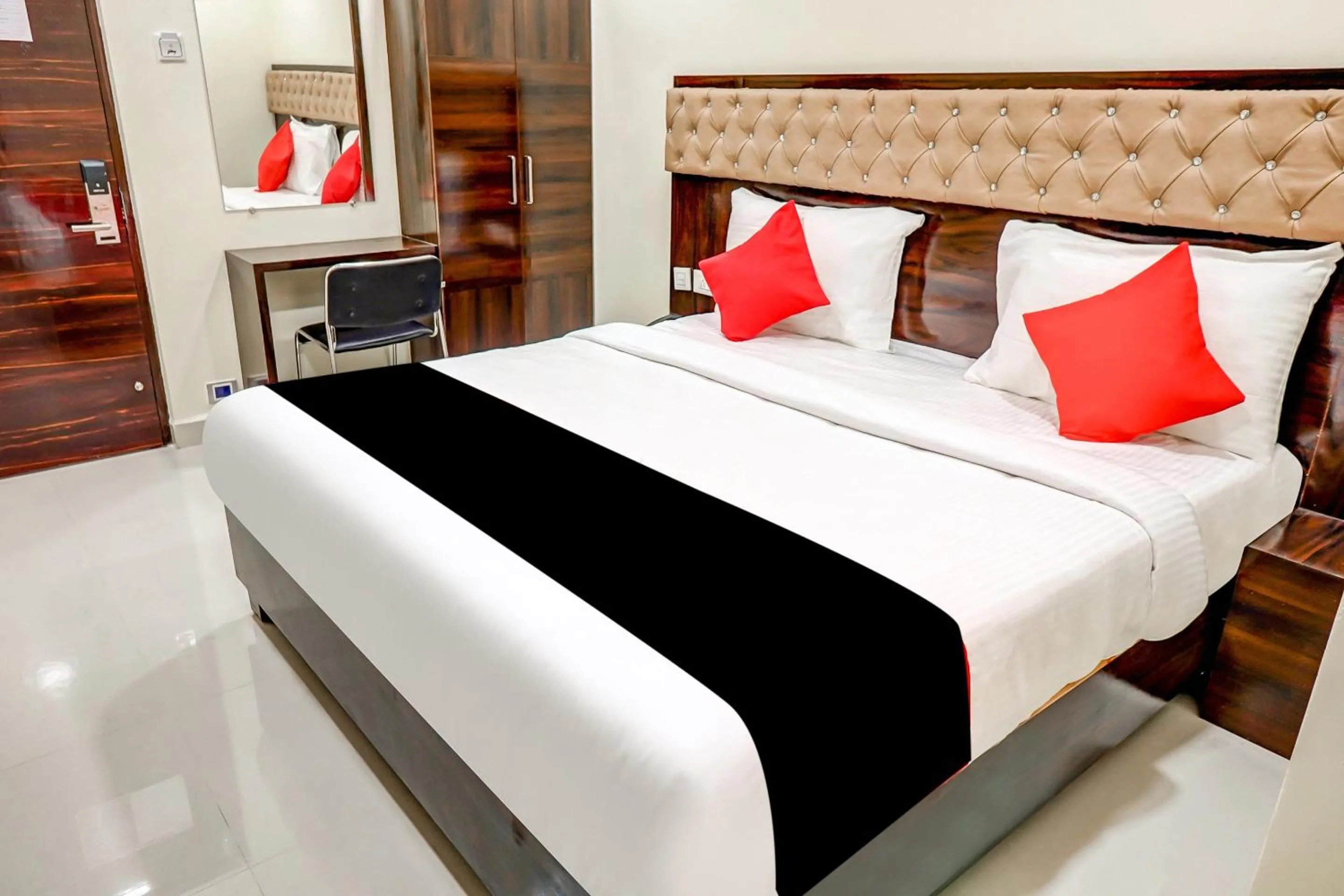 Bedroom in Super Capital O Siddartha Elite