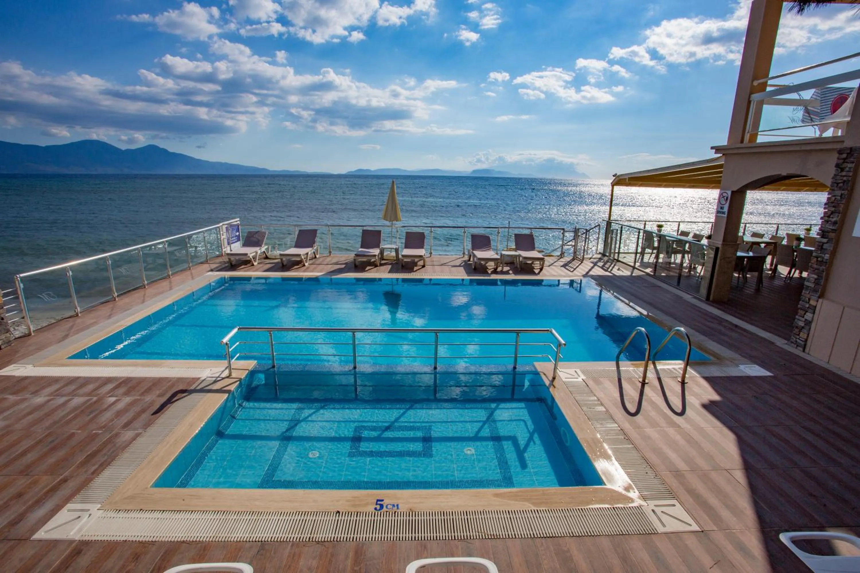 Pool view in Melis Hotel Kusadasi