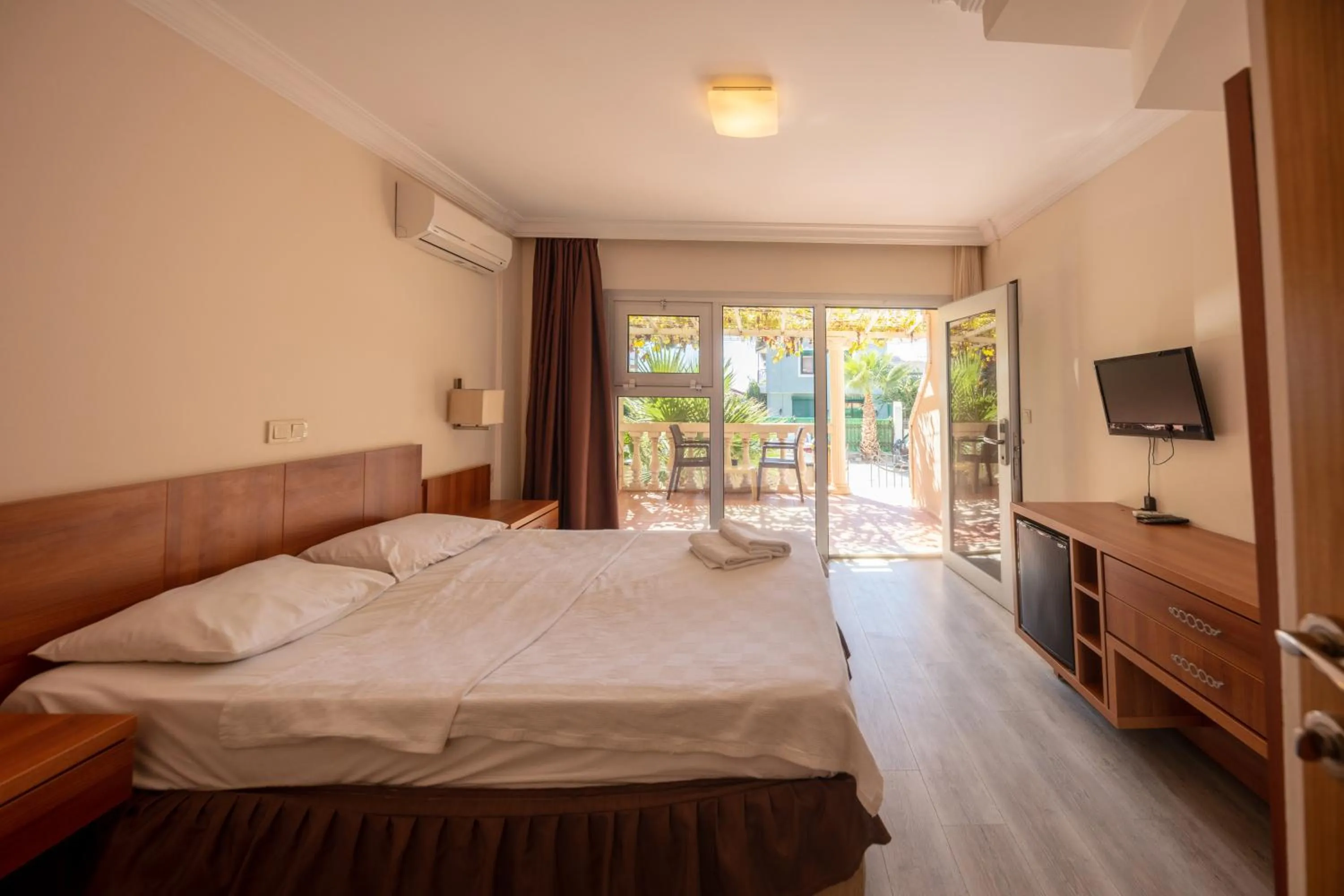 Bed in Melis Hotel Kusadasi