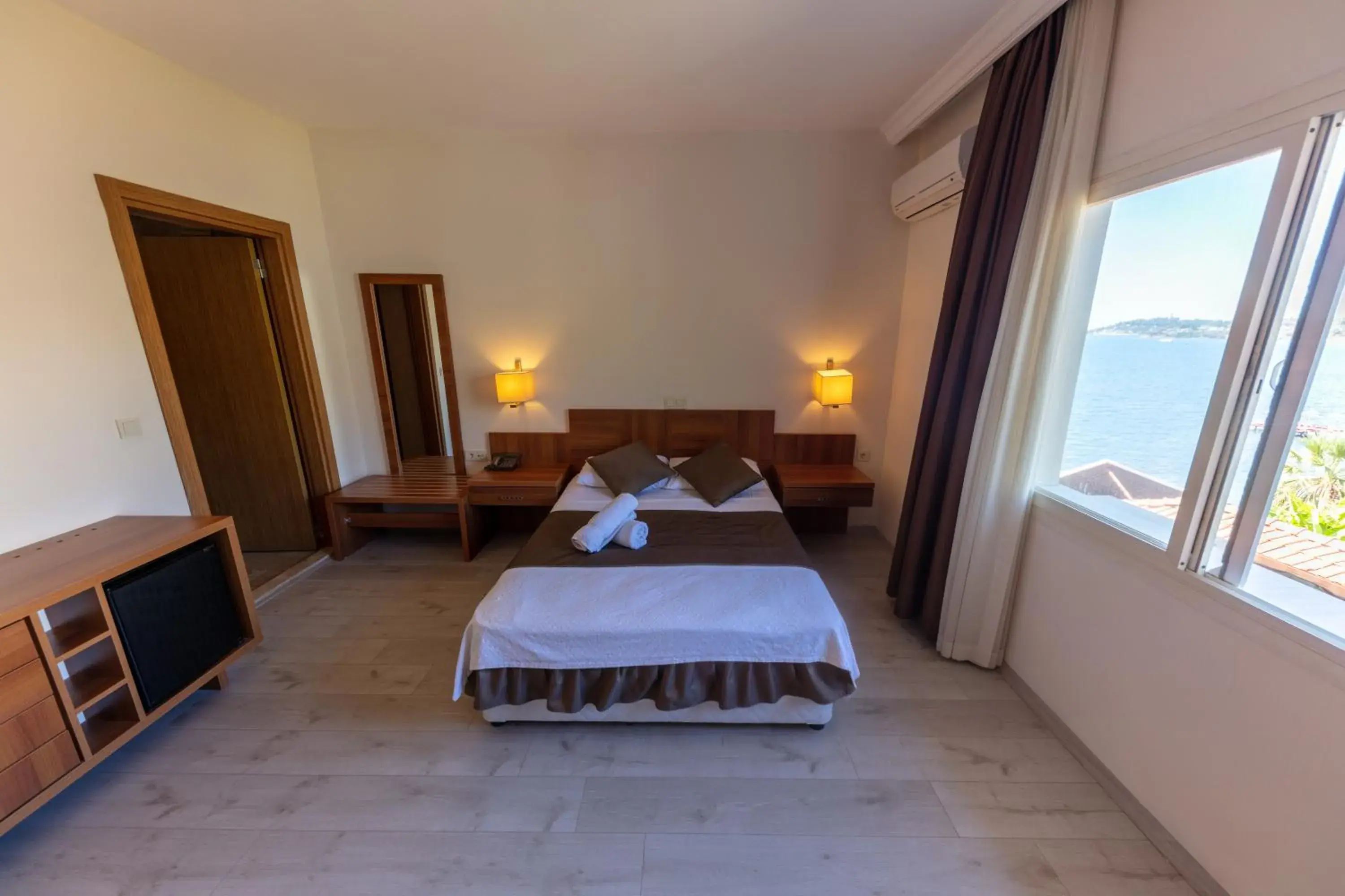 Superior Double Room with Sea View in Melis Hotel Kusadasi Superior Double Room with Sea View in Melis Hotel Kusadasi