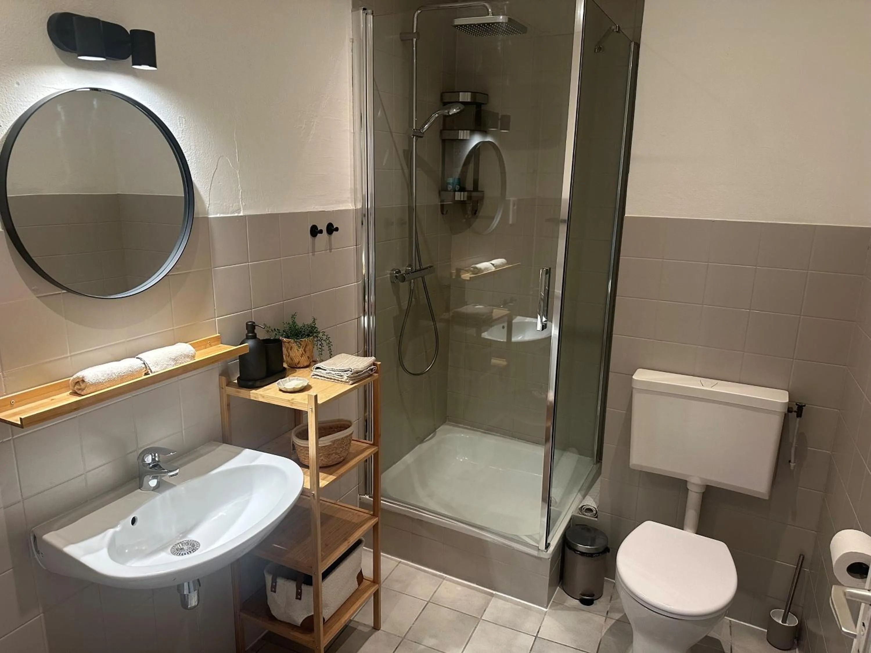 Bathroom in BnB Bruxelles - Studios & Apartments