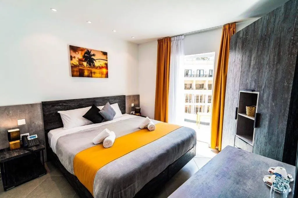 Bed in Hotel Shoreline