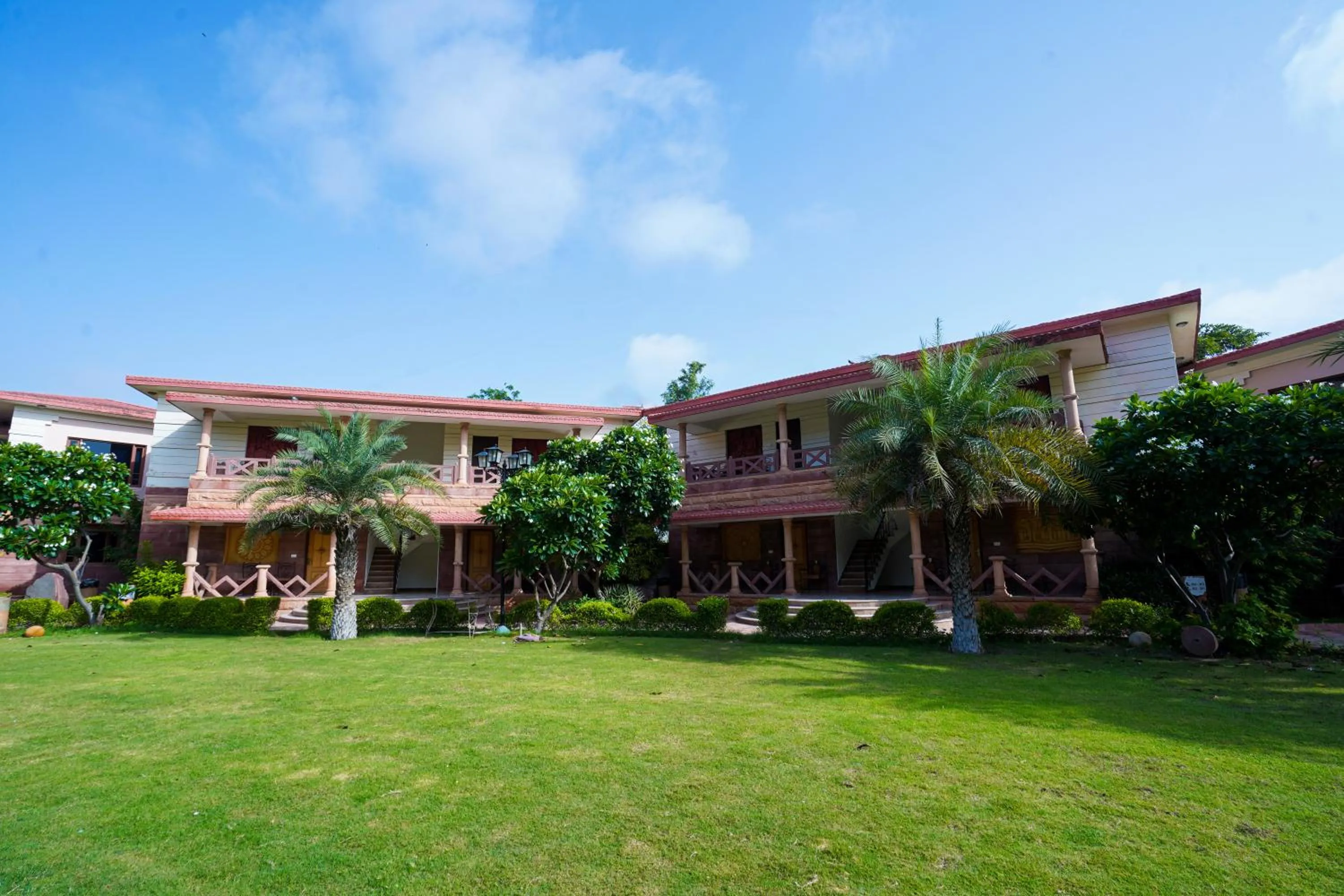 Garden in Marugarh Resort and Spa