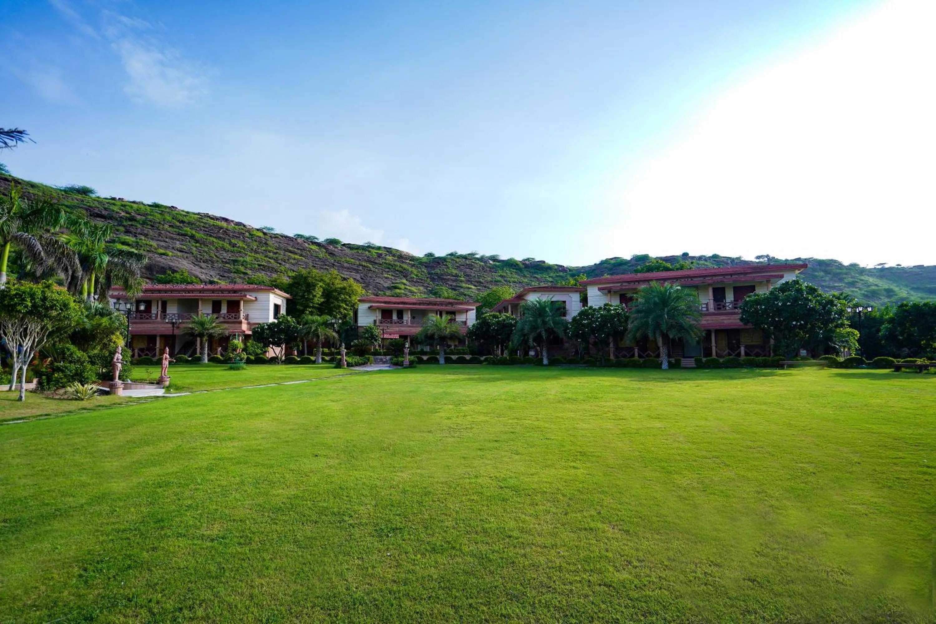 Garden in Marugarh Resort and Spa