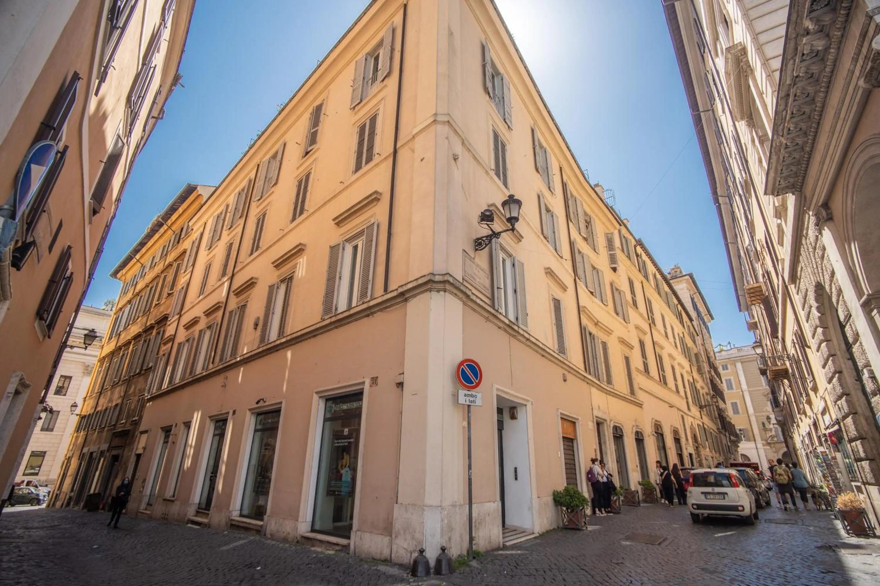 Property building in The Couper Colonna