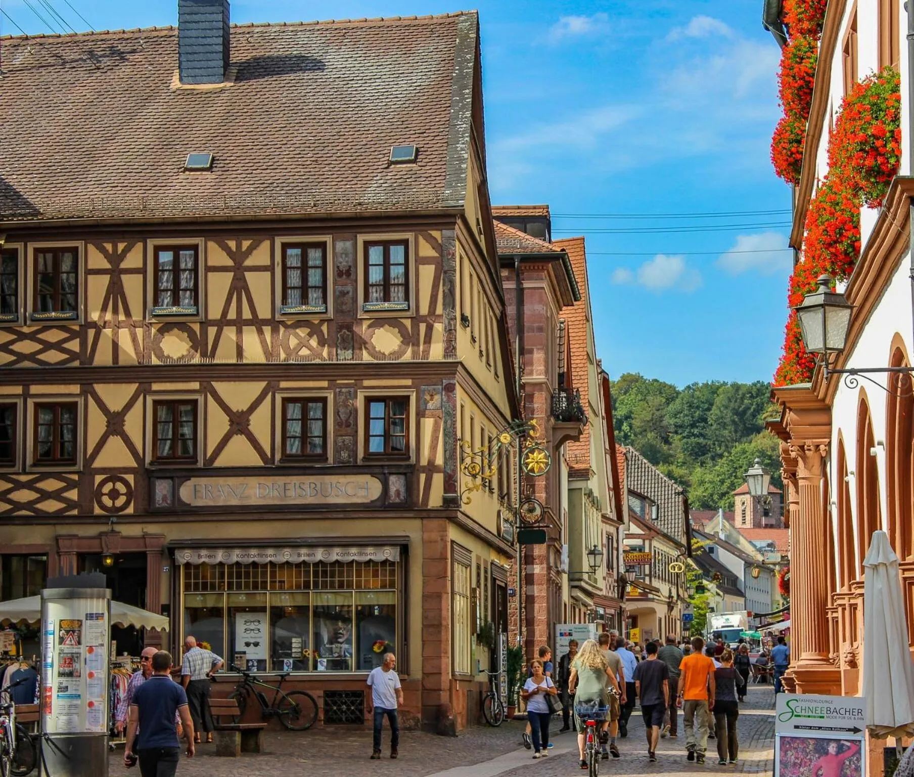 Staff in Weekly Boardinghouse