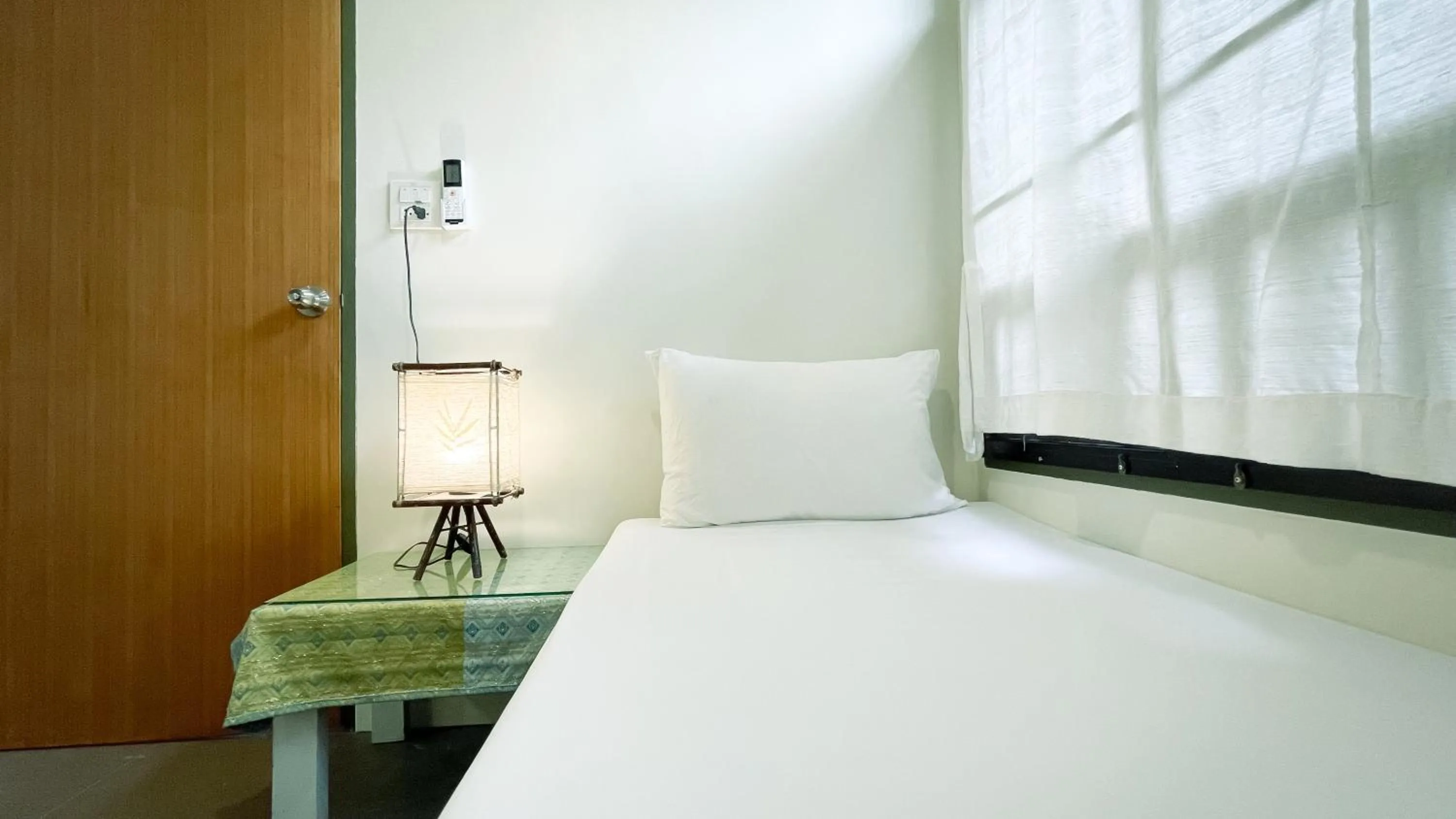 Bedroom, Bed in Rimsira