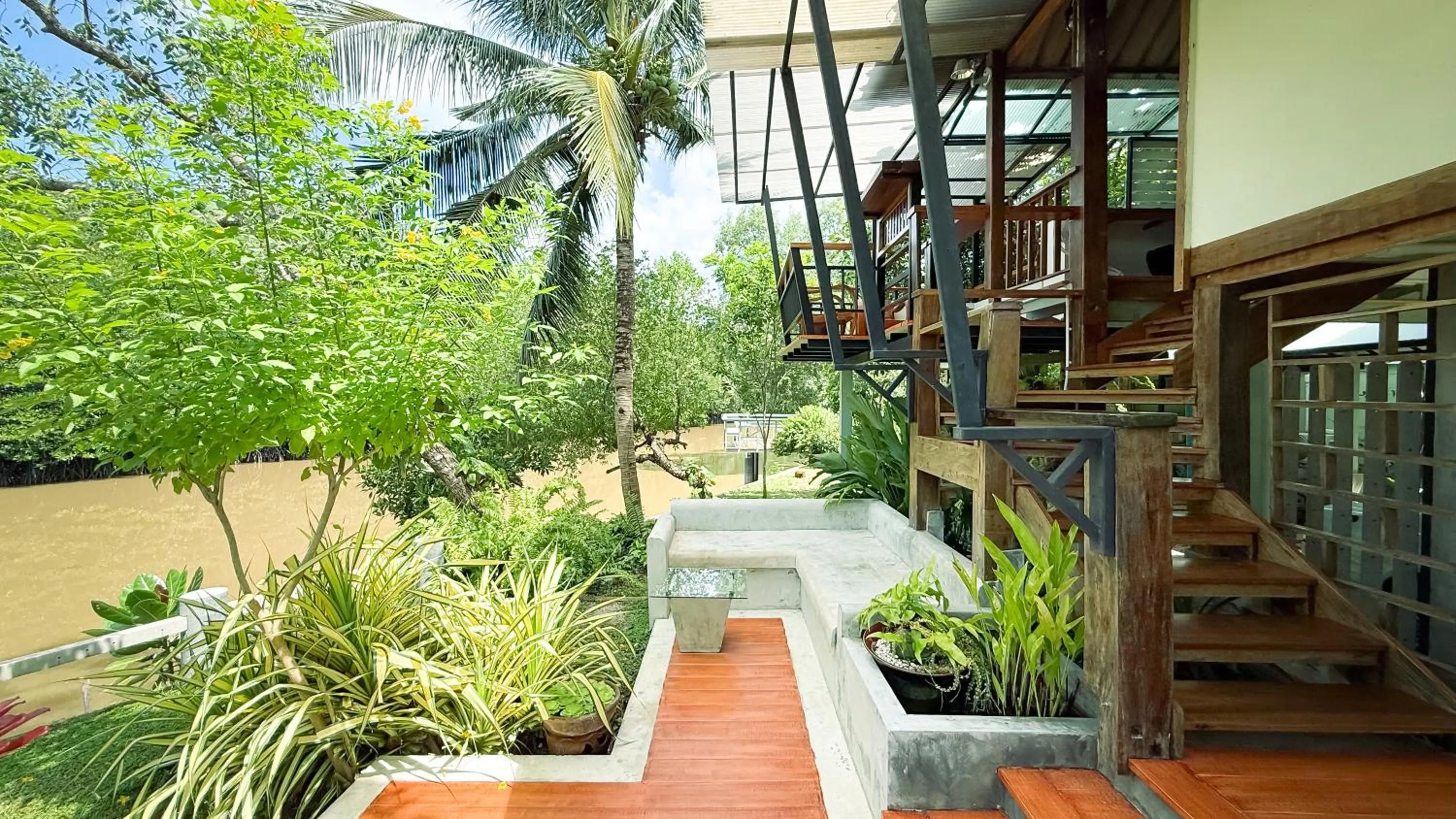 Property building in Rimsira