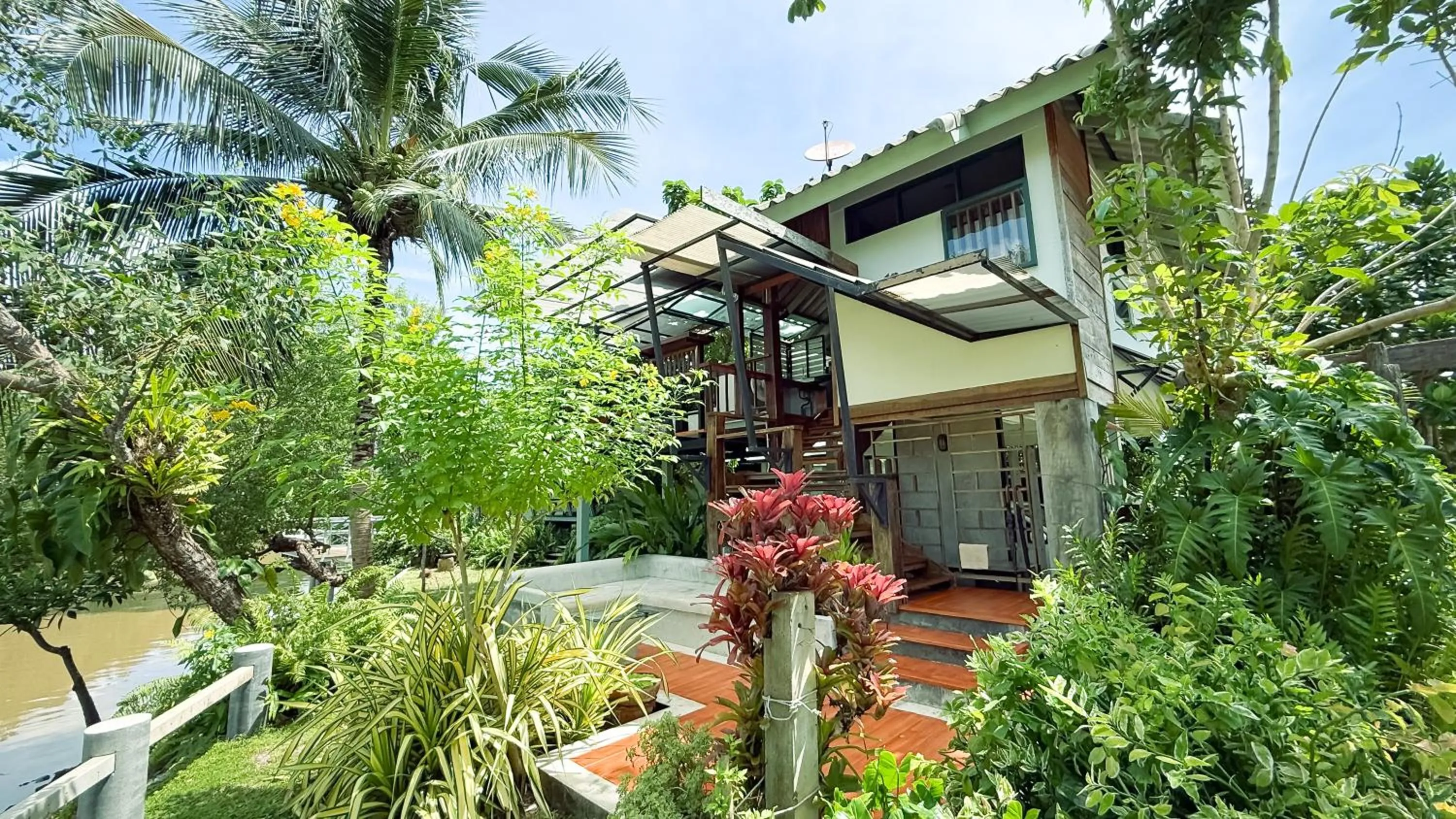 Property building in Rimsira