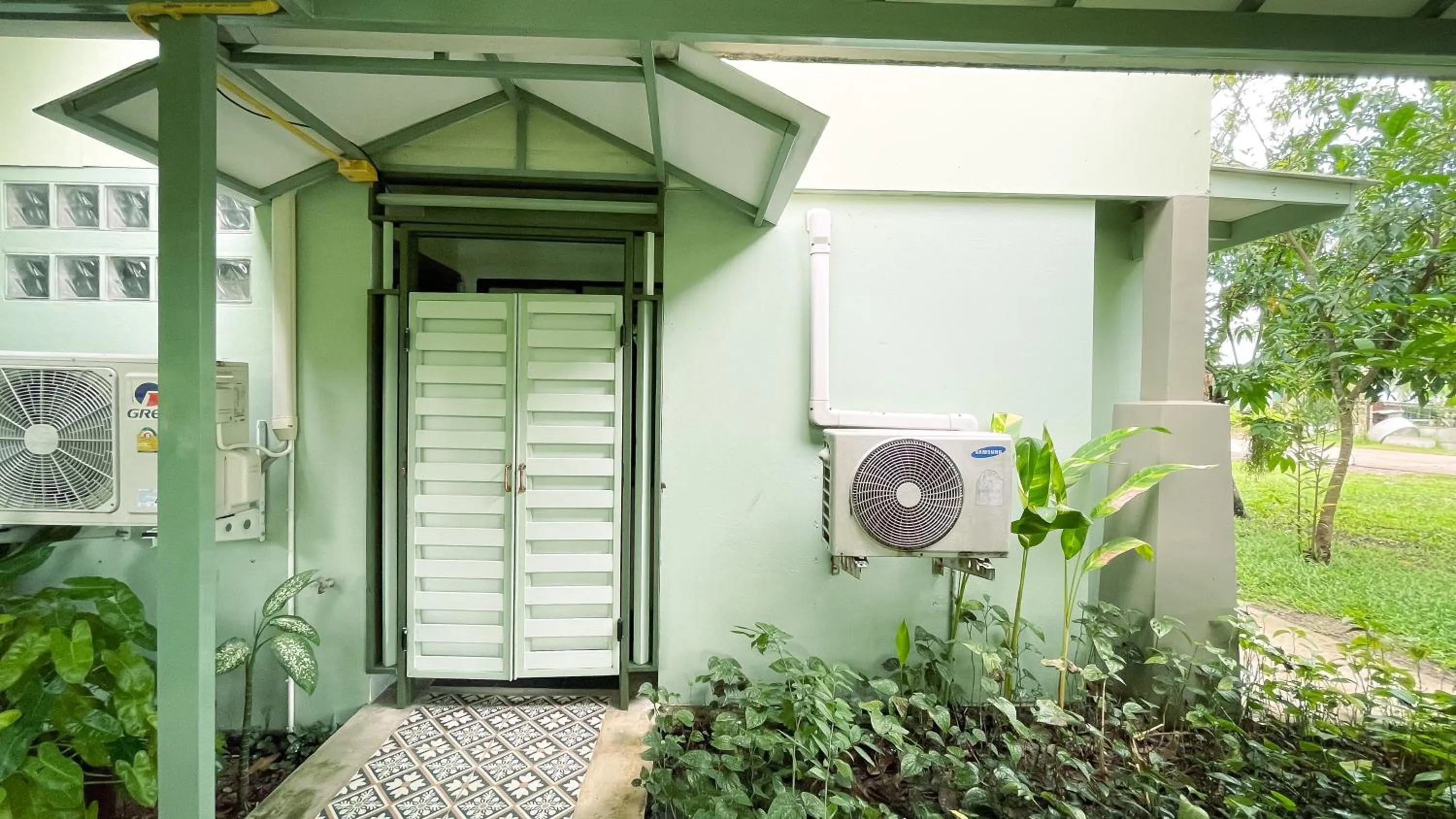 Property building in Rimsira